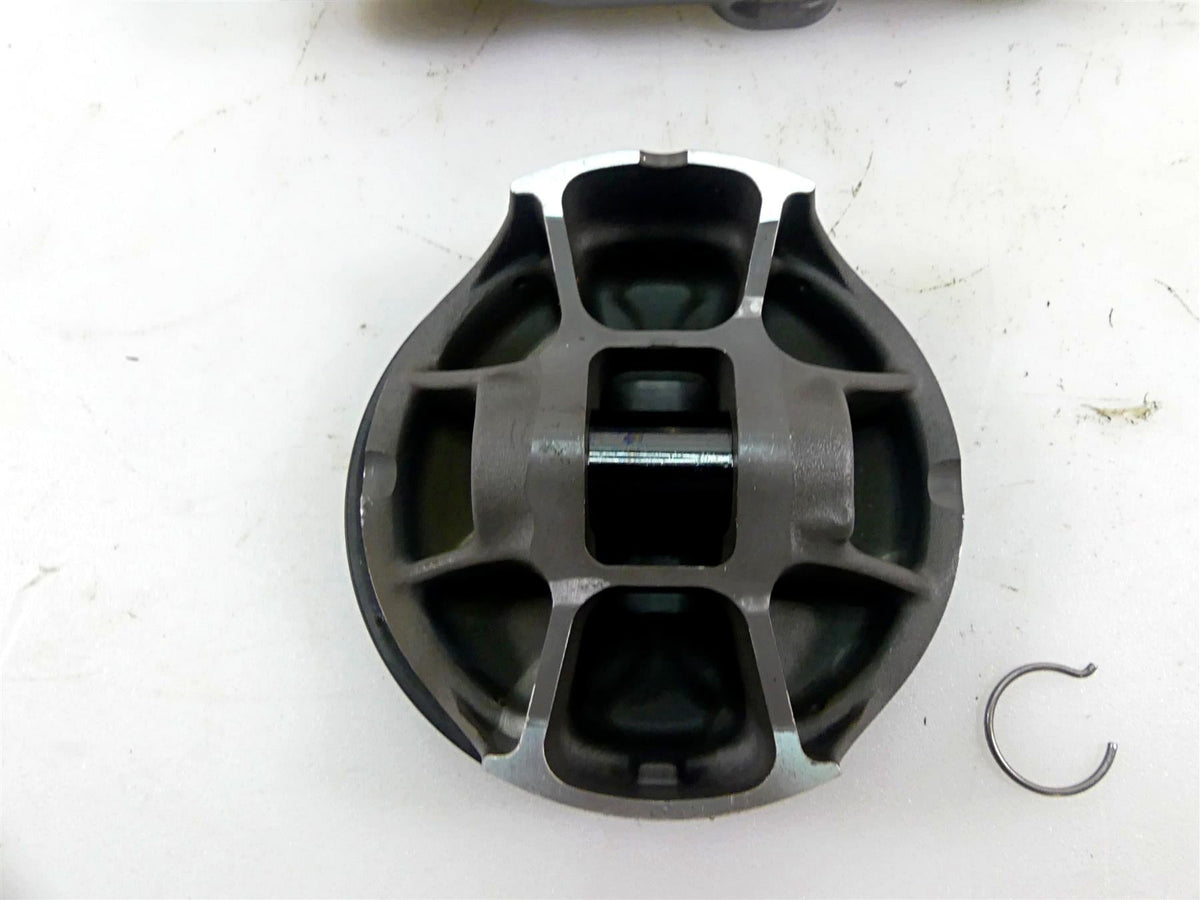 2016 KTM 1290 Super Duke R Rear Cylinder Jug & Piston Set 6133003820024 {{ shop.shopifyCountryName }} - Mototech271
