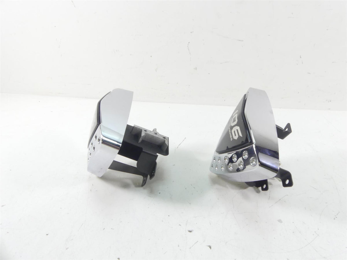 2011 Victory Vision Tour Triangle 106ci Side Cover Fairing Set 5245659 5245659 {{ shop.shopifyCountryName }} - Mototech271