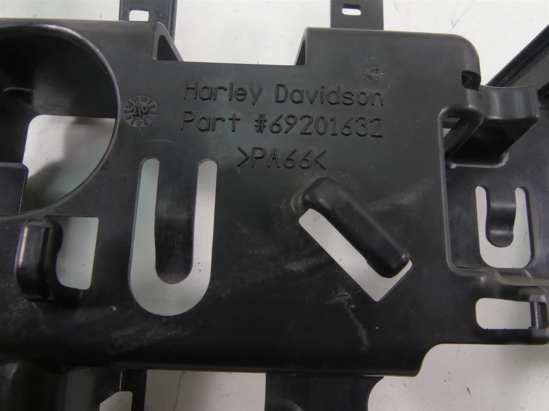 2021 Harley Softail FLSB Sport Glide Electrical Battery Holder Set 69201632 {{ shop.shopifyCountryName }} - Mototech271