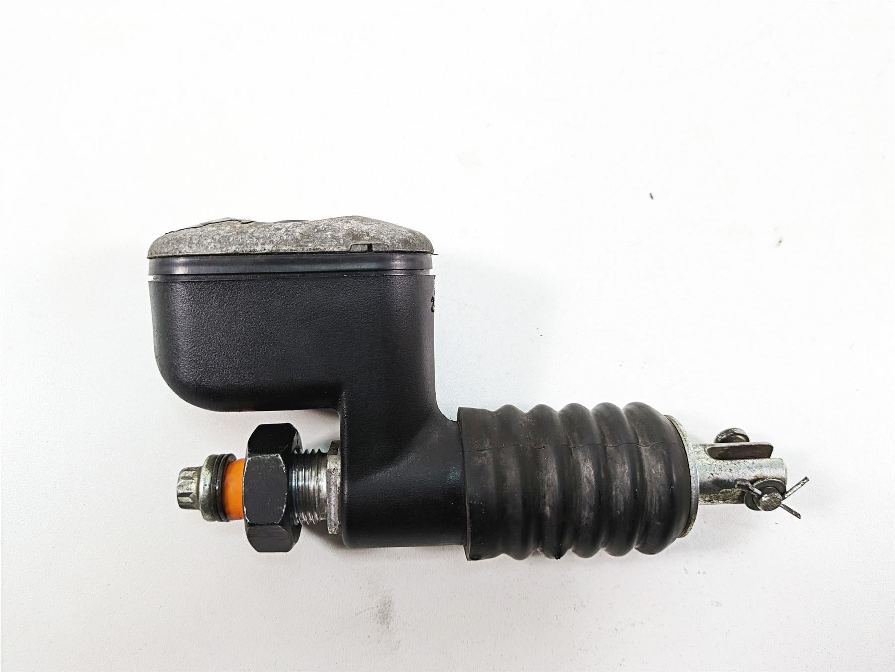 2006 Harley Touring FLHXI Street Glide Rear Brake Master Cylinder 41767-05E {{ shop.shopifyCountryName }} - Mototech271