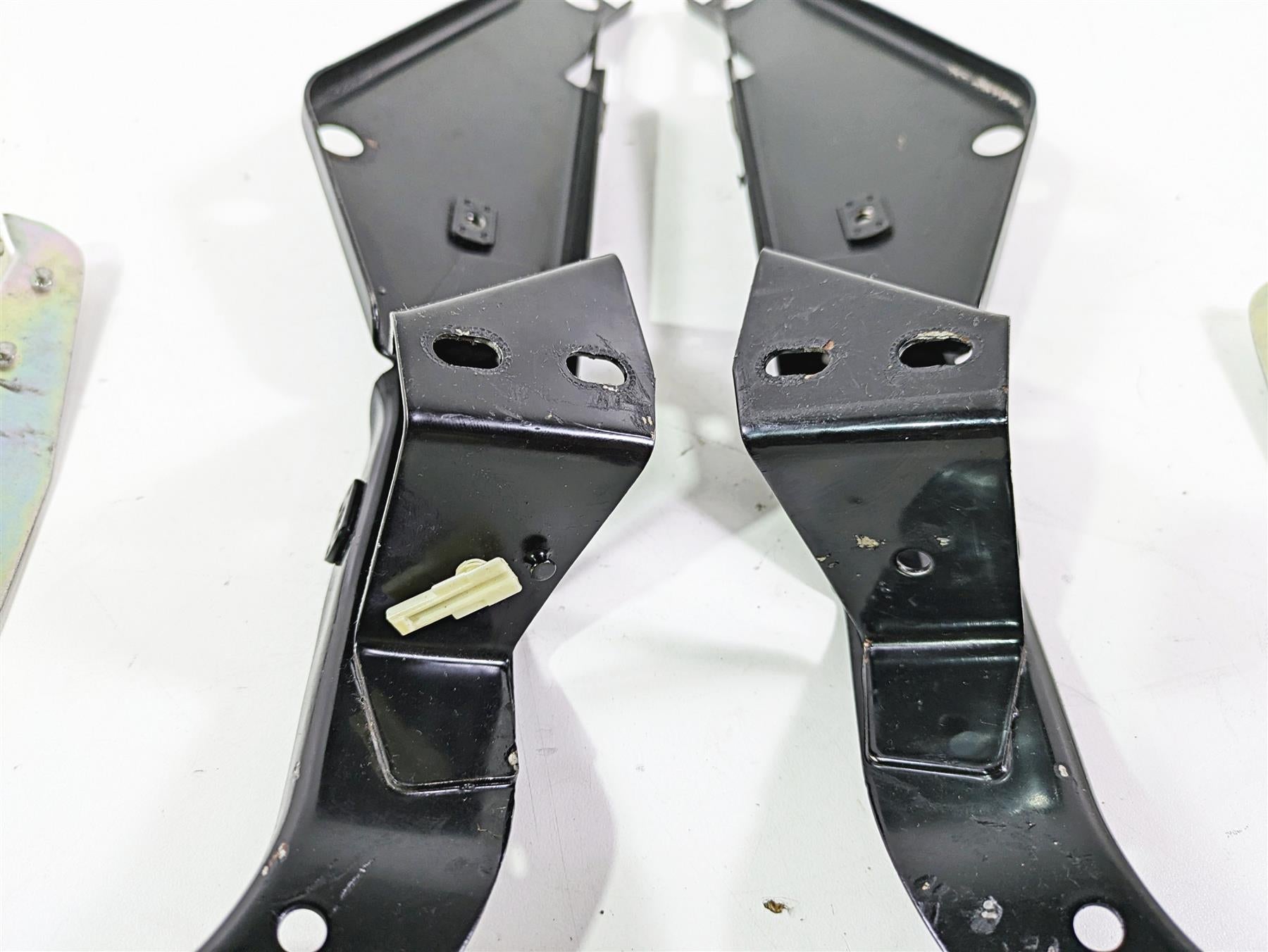 2010 Harley Touring FLHX Street Glide Front Fairing Mounts 58478-96B 58479-96B {{ shop.shopifyCountryName }} - Mototech271