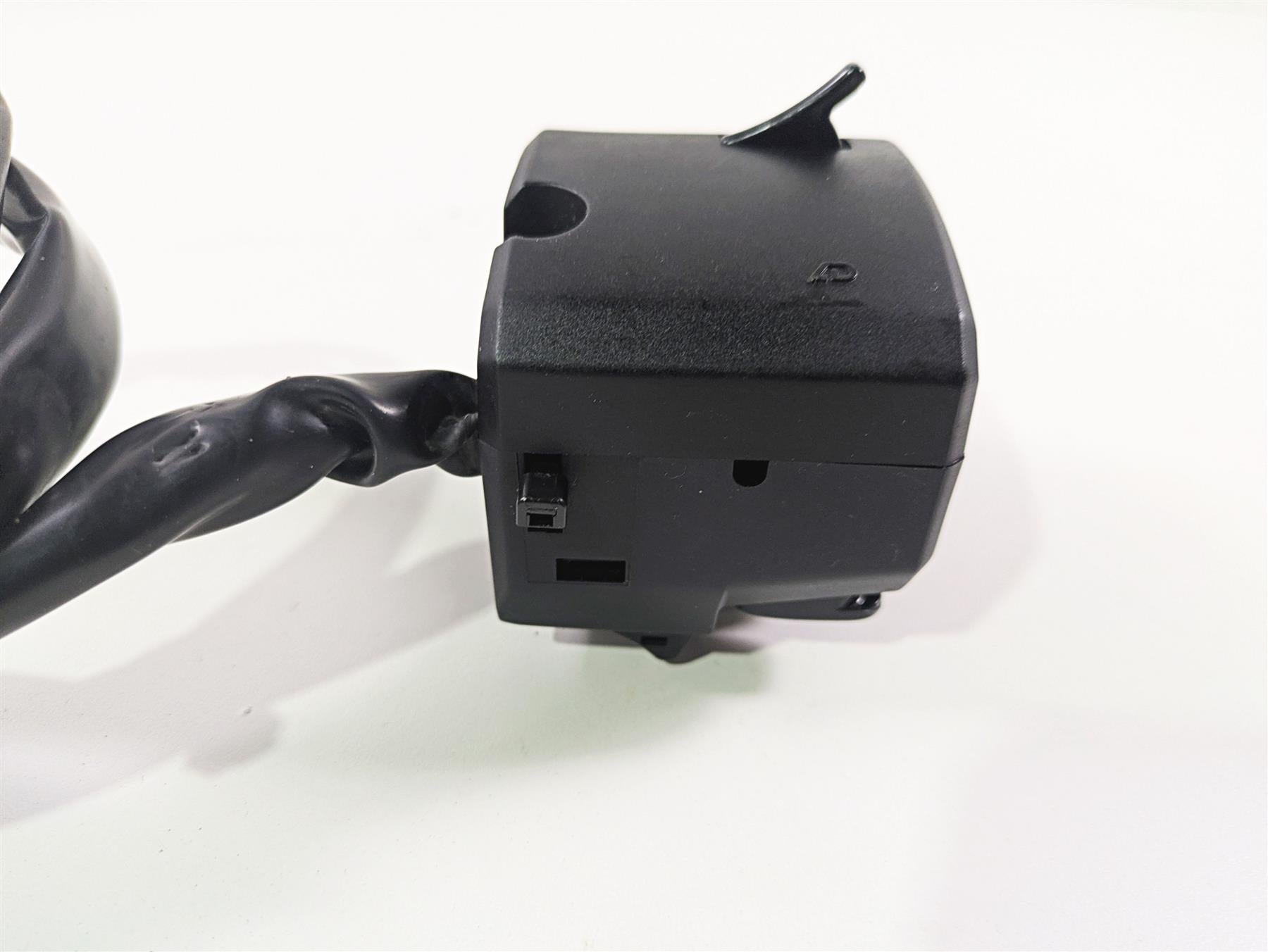 2016 Kawasaki ZX10R Ninja Left Hand Light Control Switch 46091