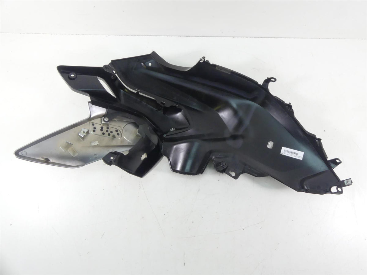 2016 BMW R1200GS K50 Right Side Fuel Tank Side Cover Fairing Set 46638533680 {{ shop.shopifyCountryName }} - Mototech271