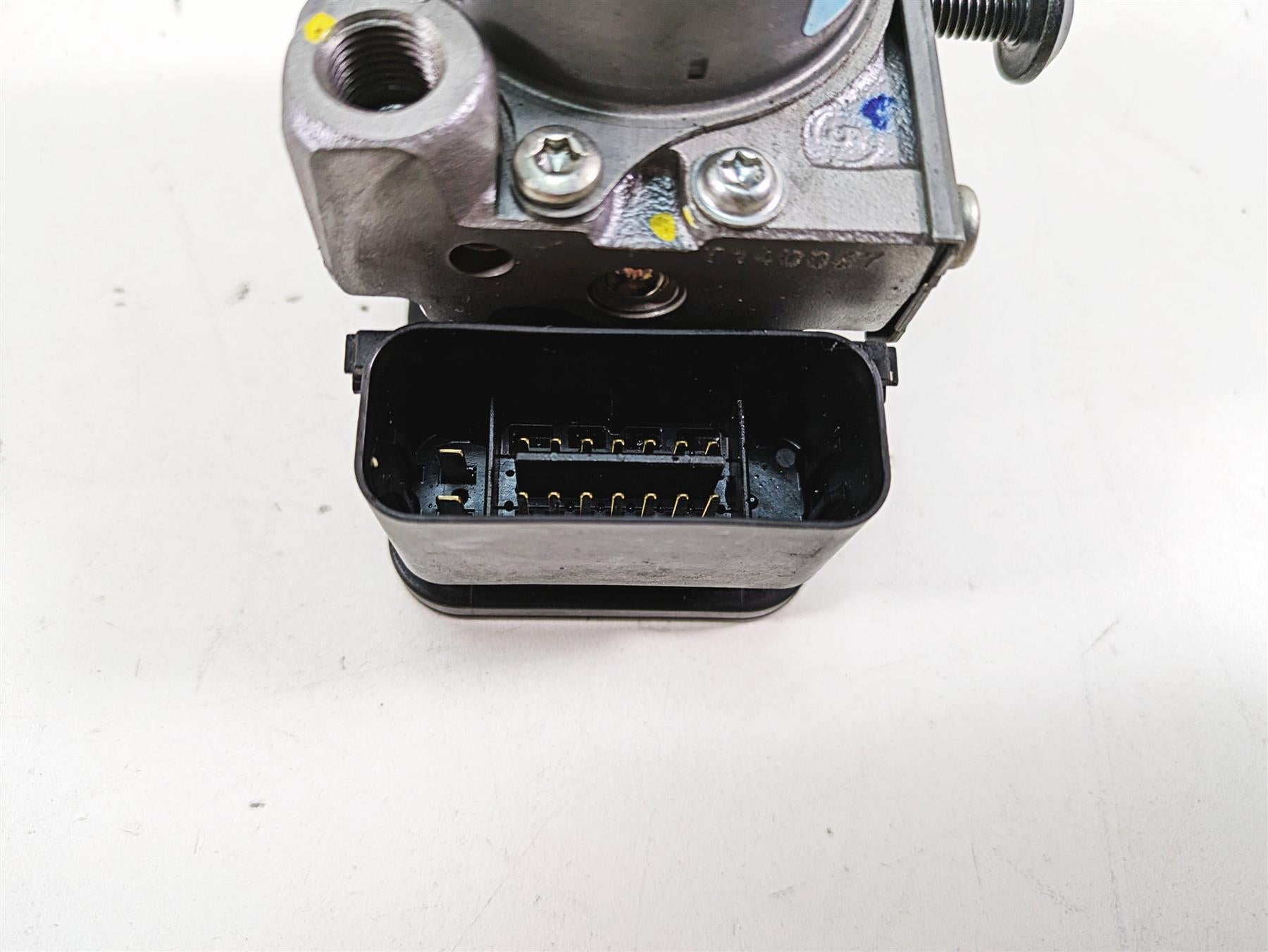 2016 Kawasaki Ninja EX300 Nissin Abs Brake Pump Control Module 16082-0744 {{ shop.shopifyCountryName }} - Mototech271