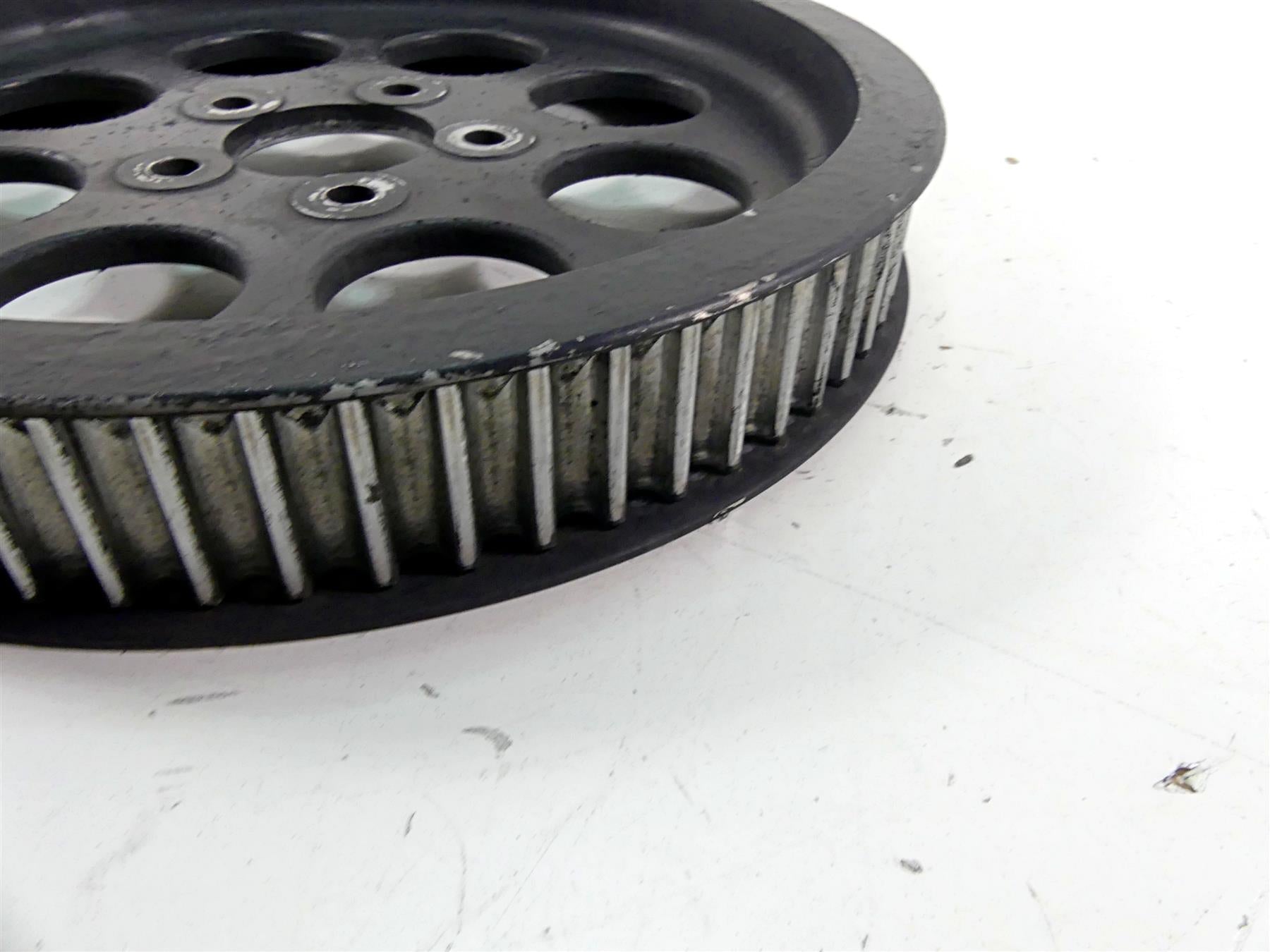 2002 Harley Touring FLHTC Electra Glide Belt Sprocket Pulley 70T 1.5" 40225-86A {{ shop.shopifyCountryName }} - Mototech271