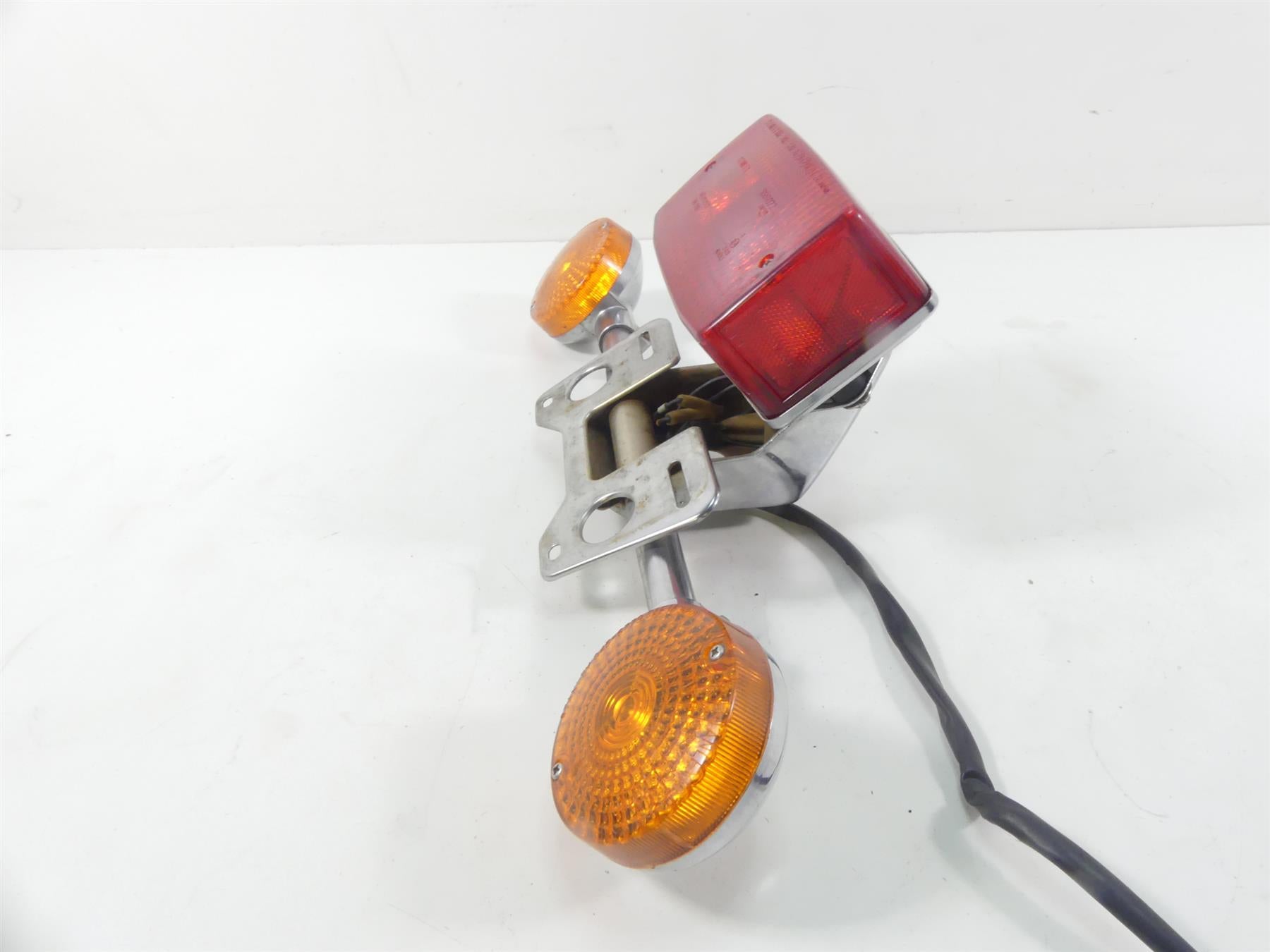 1980 Honda CB750C Custom Taillight Rear Blinker Turn Signal Set 33701-MC9-830 {{ shop.shopifyCountryName }} - Mototech271