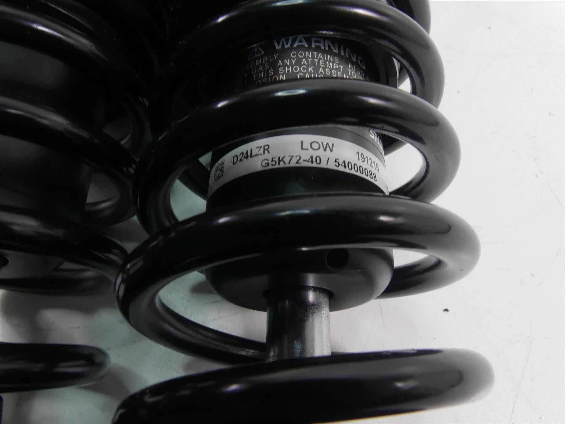 2020 Harley Sportster XL1200 NS Iron Showa Rear Low 11 1/4" Shock 54000088 {{ shop.shopifyCountryName }} - Mototech271
