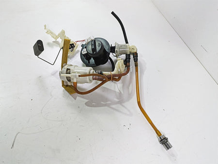 2010 Harley Touring FLHX Street Glide Fuel Gas Petrol Pump -Tested 75089-08B {{ shop.shopifyCountryName }} - Mototech271