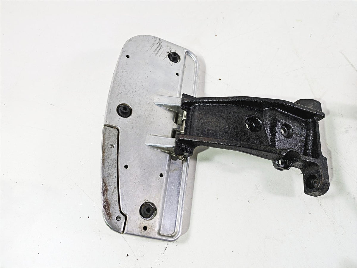 2008 Yamaha XVZ1300 Royal Star Front Floorboard Shifter Brake Pedal 4XY-27410-10 {{ shop.shopifyCountryName }} - Mototech271