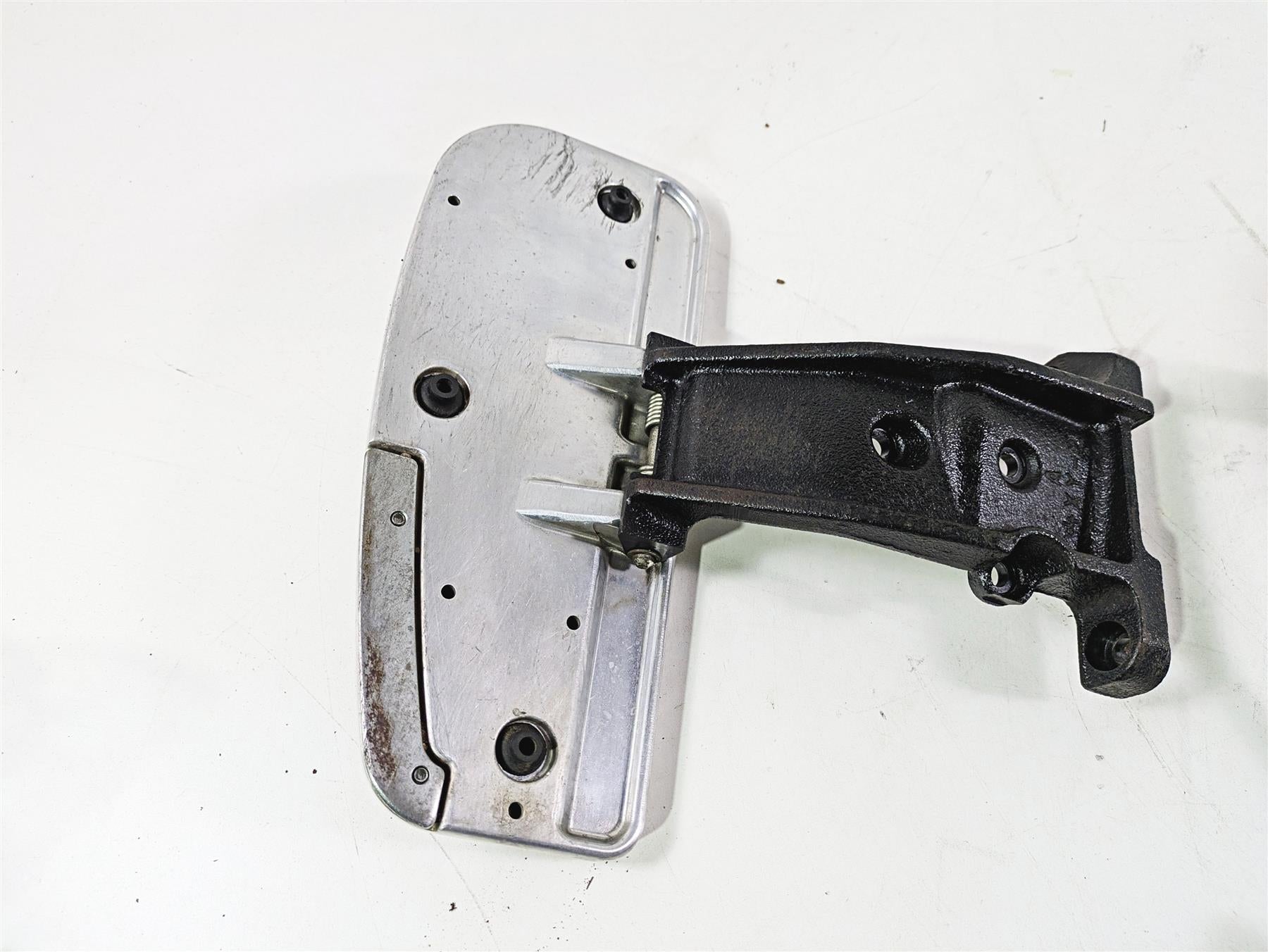 2008 Yamaha XVZ1300 Royal Star Front Floorboard Shifter Brake Pedal 4XY-27410-10 {{ shop.shopifyCountryName }} - Mototech271