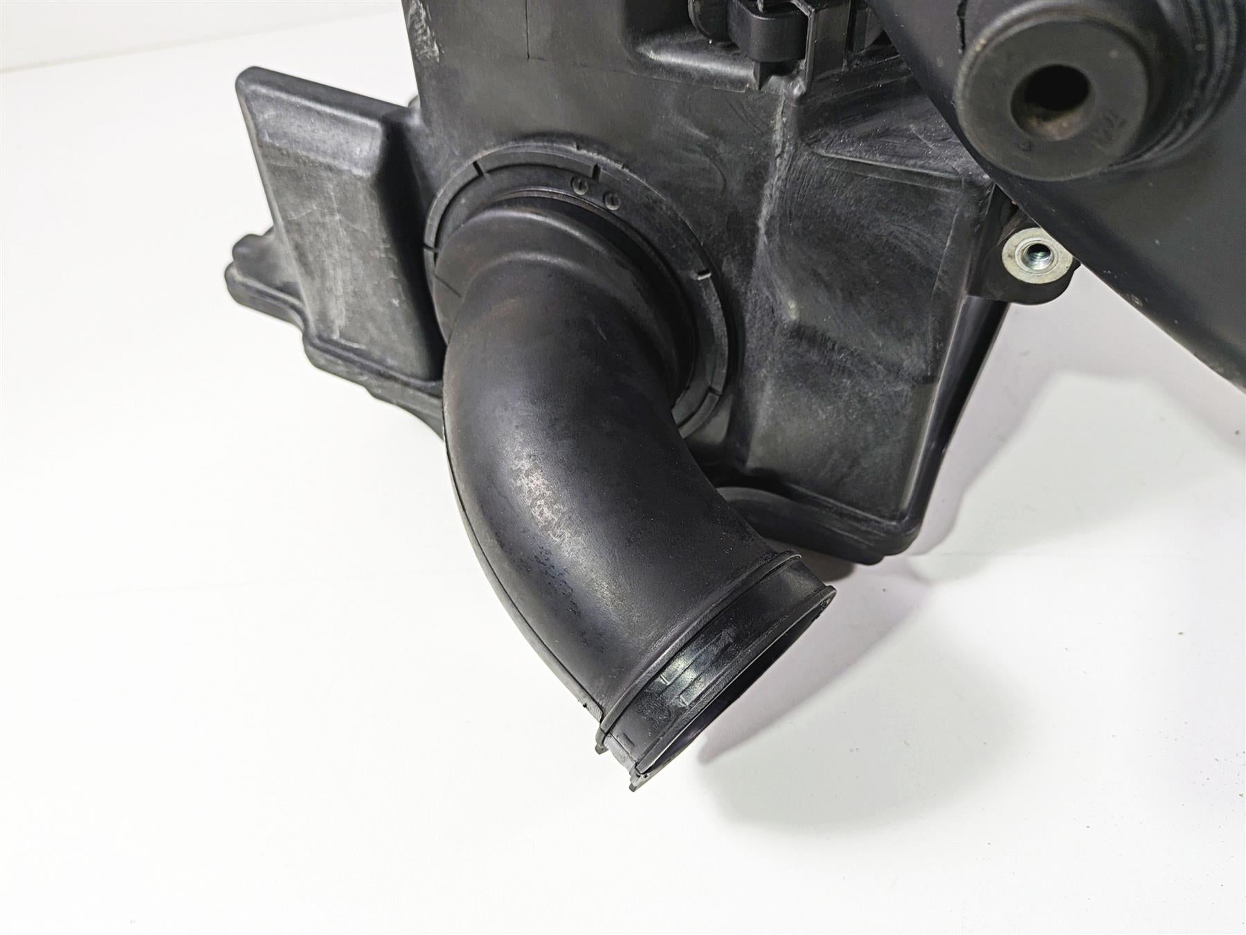 2006 BMW R1200GS K255 Adv Air Box Filter + Tubes & Front Air Ram 13717672506 {{ shop.shopifyCountryName }} - Mototech271