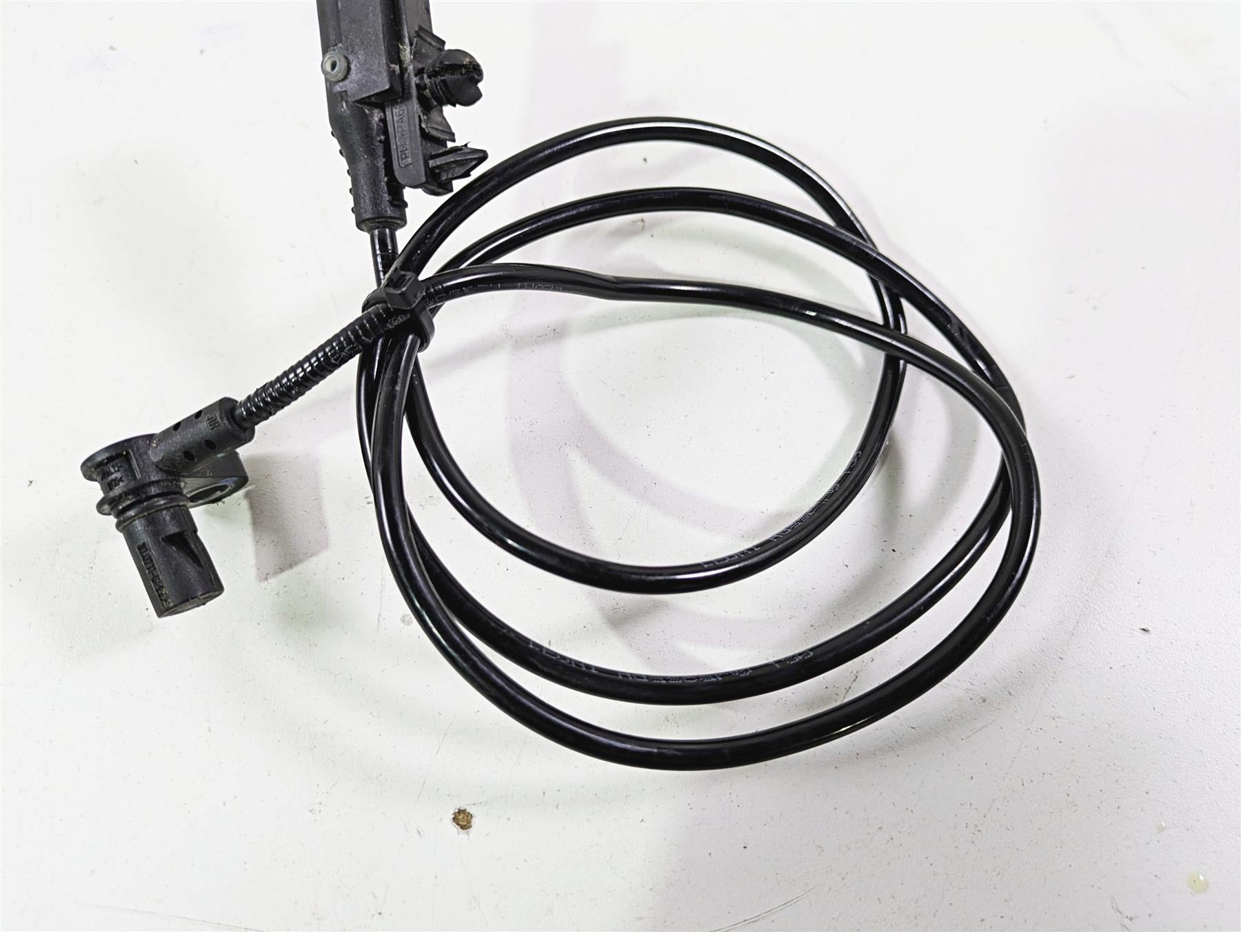 2021 BMW R1250GS K51 Adv Front Abs Brake Wheel Speed Sensor 34529443105 {{ shop.shopifyCountryName }} - Mototech271