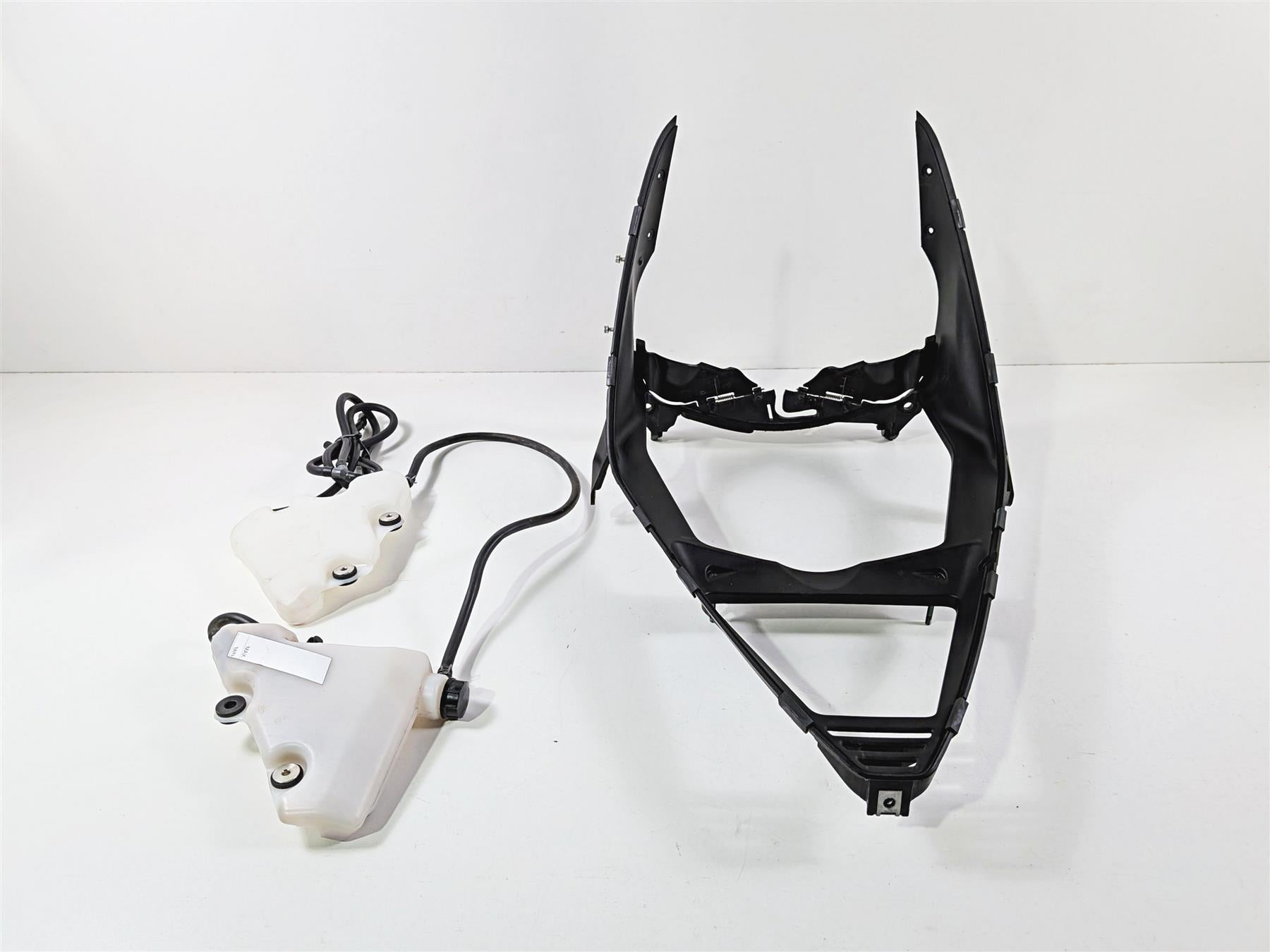 2019 Ducati Panigale V4S V4 S Corse Radiator Shroud & Reservoir Set 48411501C {{ shop.shopifyCountryName }} - Mototech271