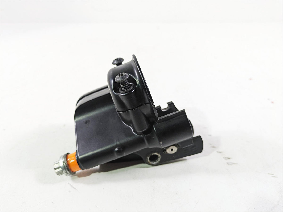 2017 Harley Dyna FXDB Street Bob Front Brake Master Cylinder 9/16 Bore 45029-11D {{ shop.shopifyCountryName }} - Mototech271
