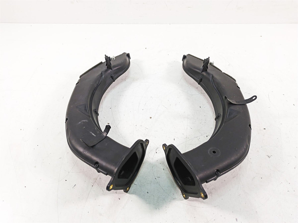 2013 MV Agusta F3 675 ERA Air Inlet Duct Scoop Ram Set 8A00B5465 8000B5464 {{ shop.shopifyCountryName }} - Mototech271