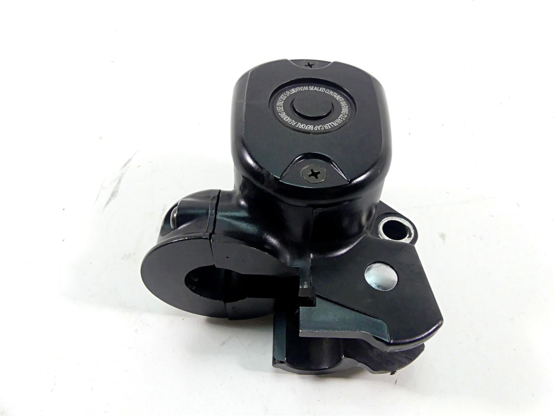 2005 Harley Sportster XL1200 C Front Brake Master Cylinder 1/2" 45146-04 {{ shop.shopifyCountryName }} - Mototech271