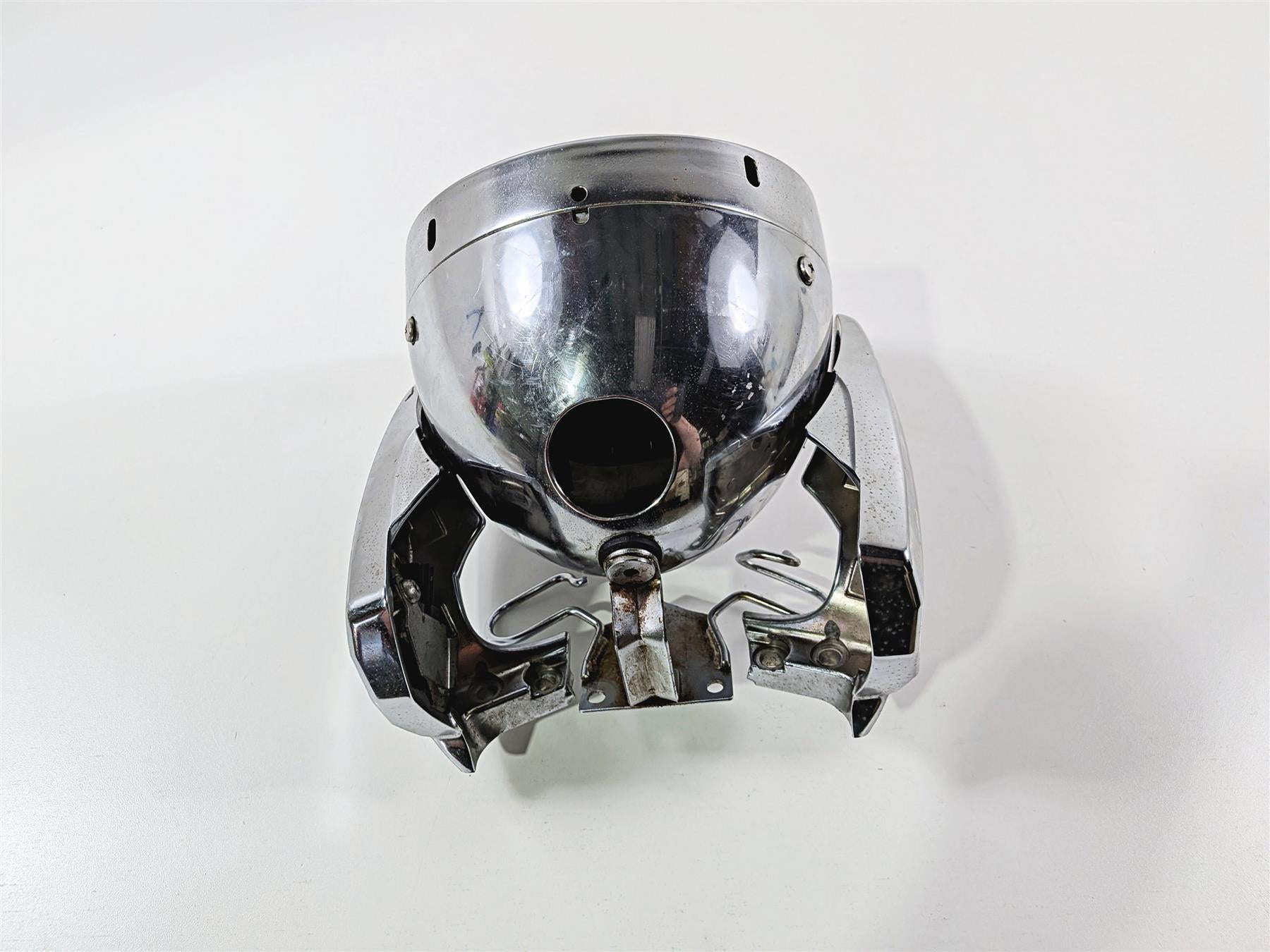 2012 Yamaha XV1900 Raider S Head Light Lamp Bucket & Mount 5C7-84310-00-00 {{ shop.shopifyCountryName }} - Mototech271
