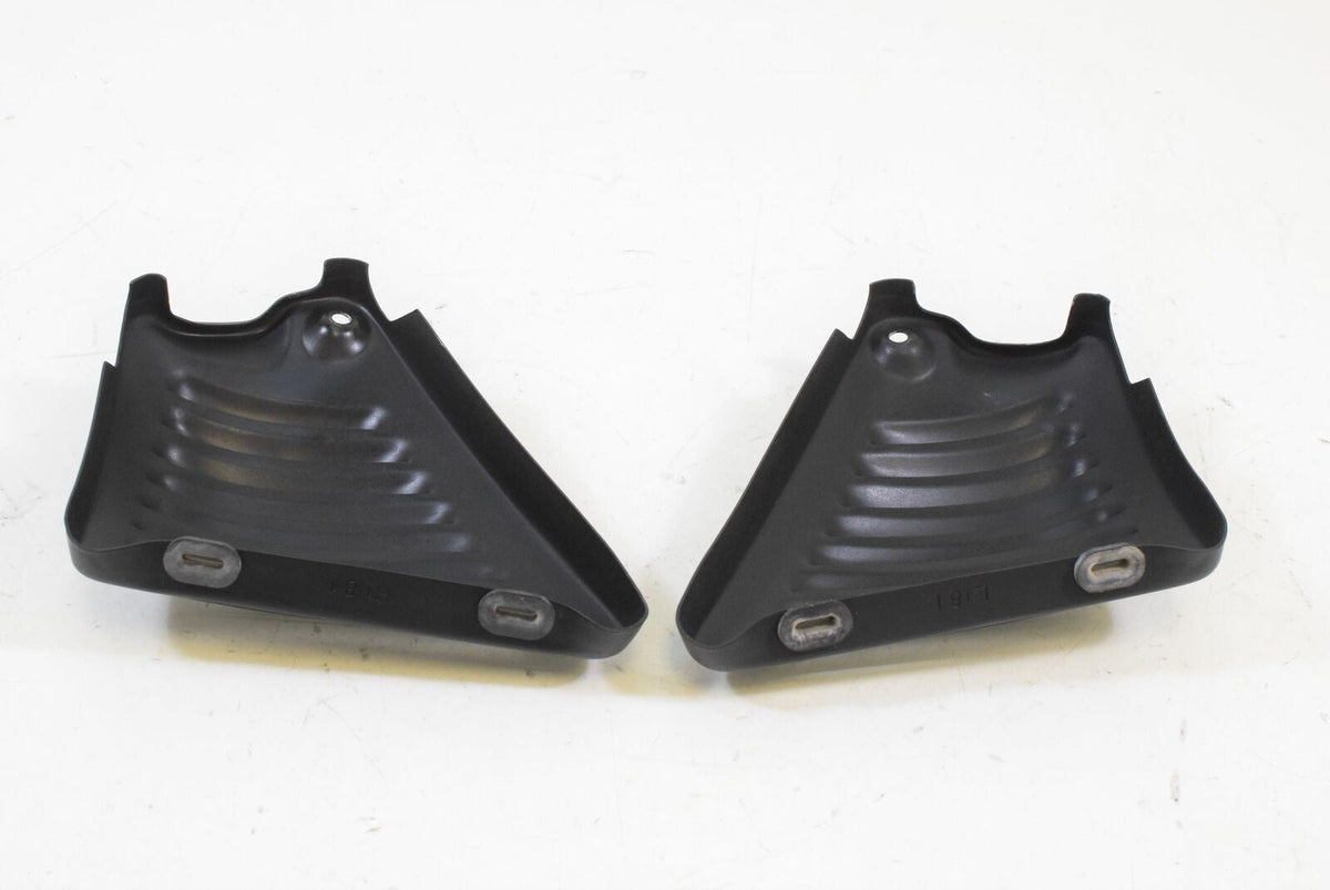 2006 Harley VRSCD Night V-Rod Neck Cover Fairing Set 66155-03BEO 66156-03BEO {{ shop.shopifyCountryName }} - Mototech271