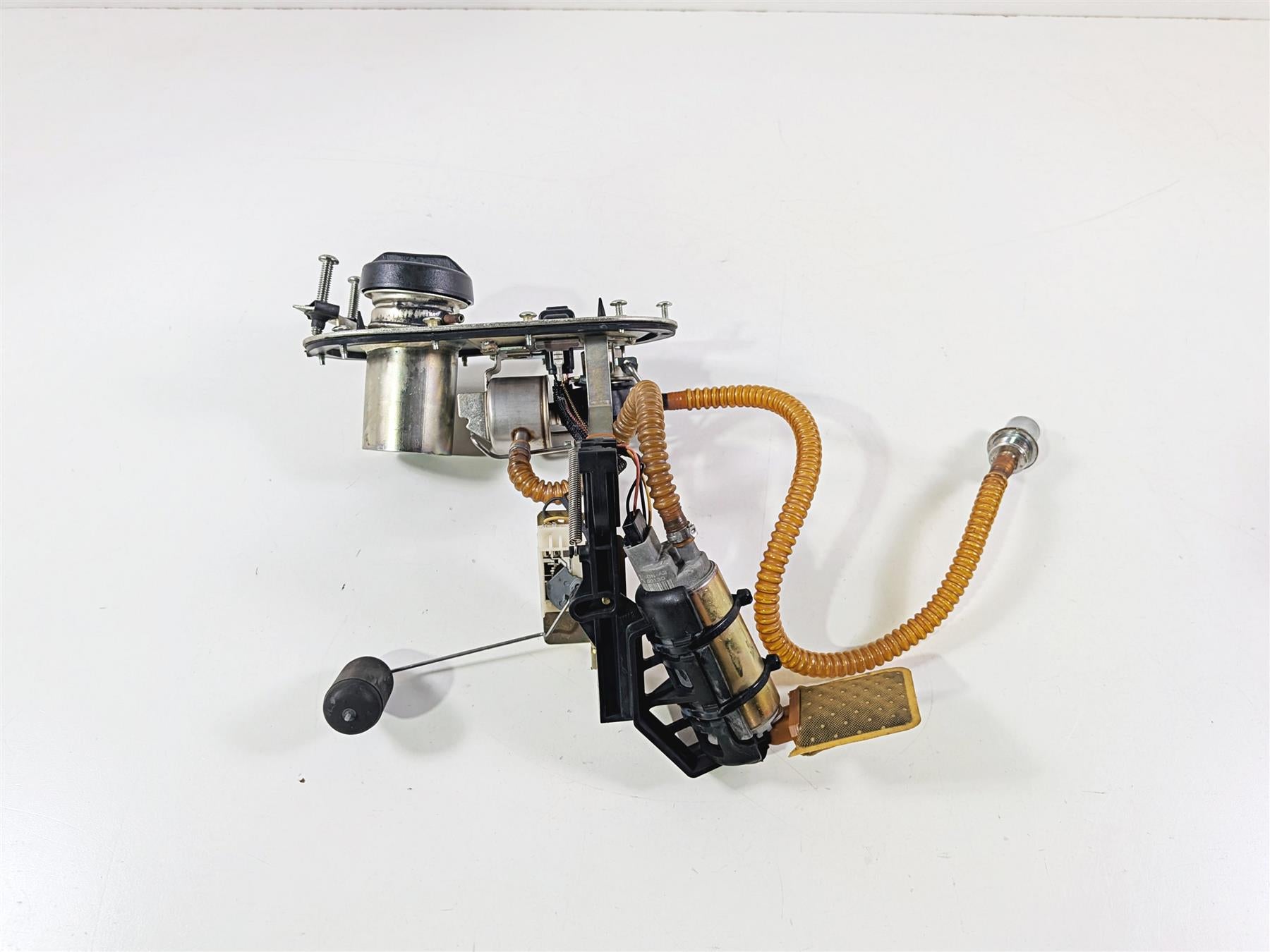 2004 Harley Touring FLTRI Road Glide Fuel Gas Petrol Pump & Sending 75126-02B-Mototech271
