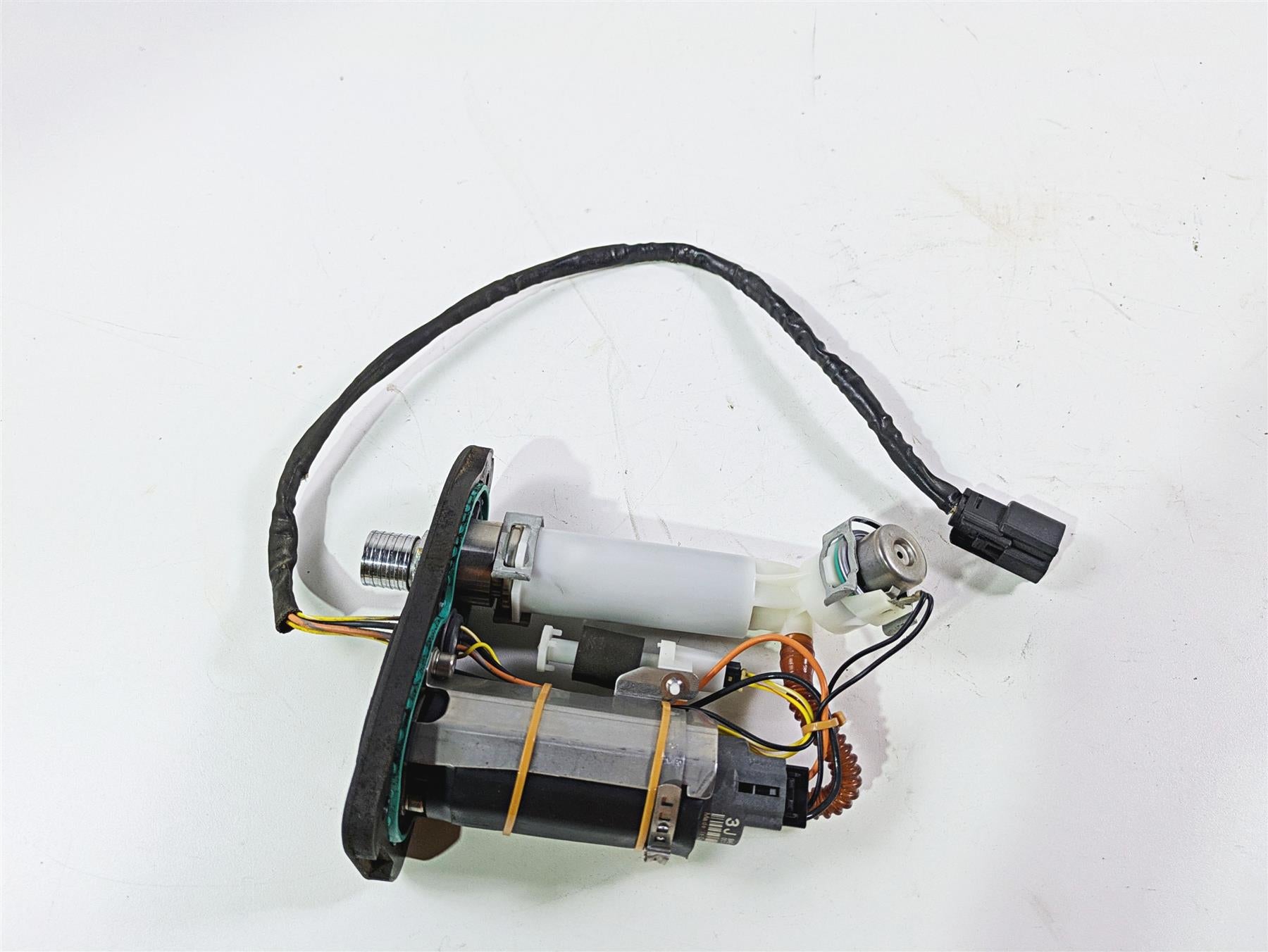 2009 Harley XR1200 Sportster Fuel Gas Petrol Pump 75268-07D {{ shop.shopifyCountryName }} - Mototech271
