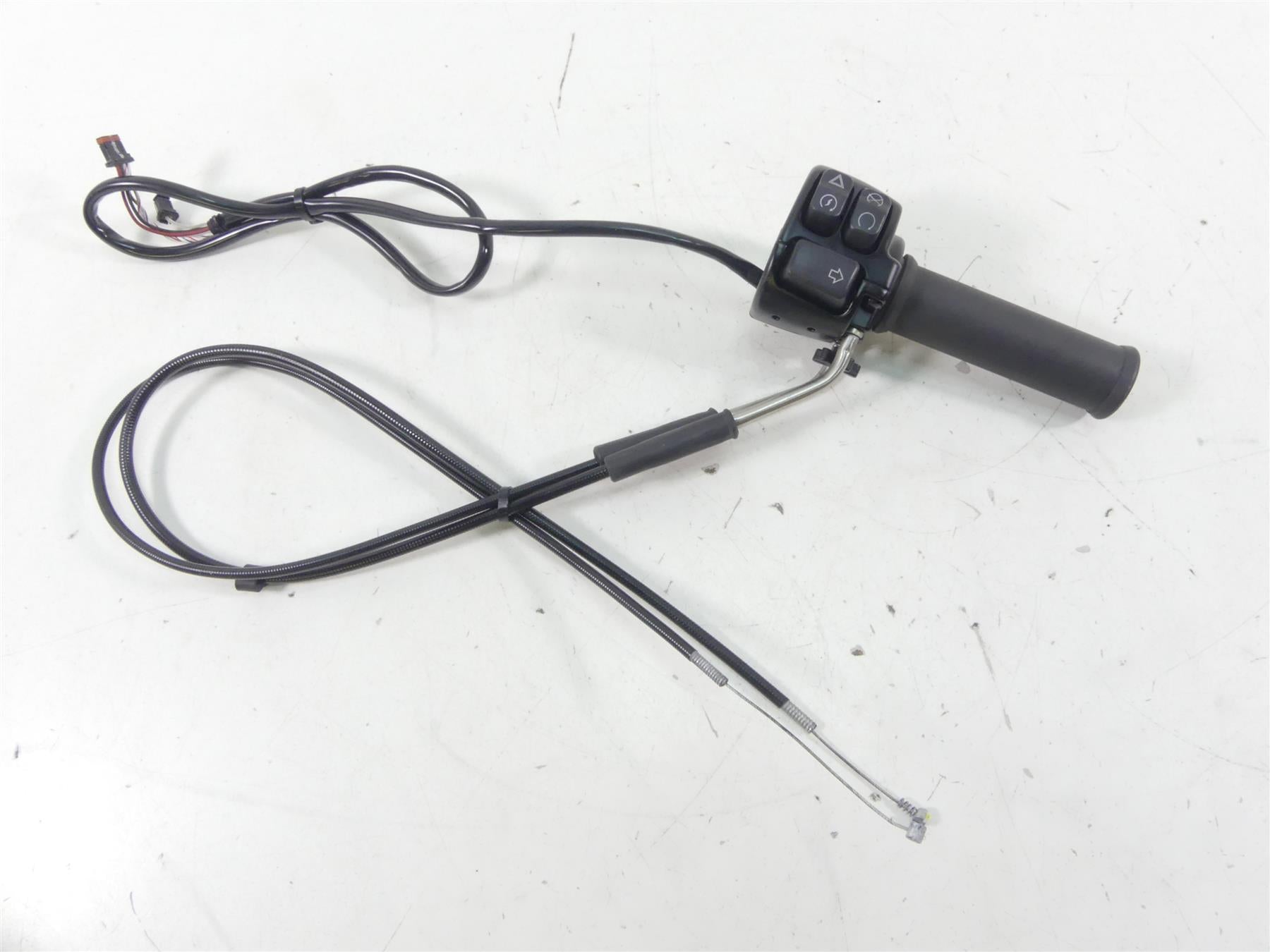 2020 Harley XL1200 CX Sportster Roadster Right Hand Control Switch 71500297 {{ shop.shopifyCountryName }} - Mototech271
