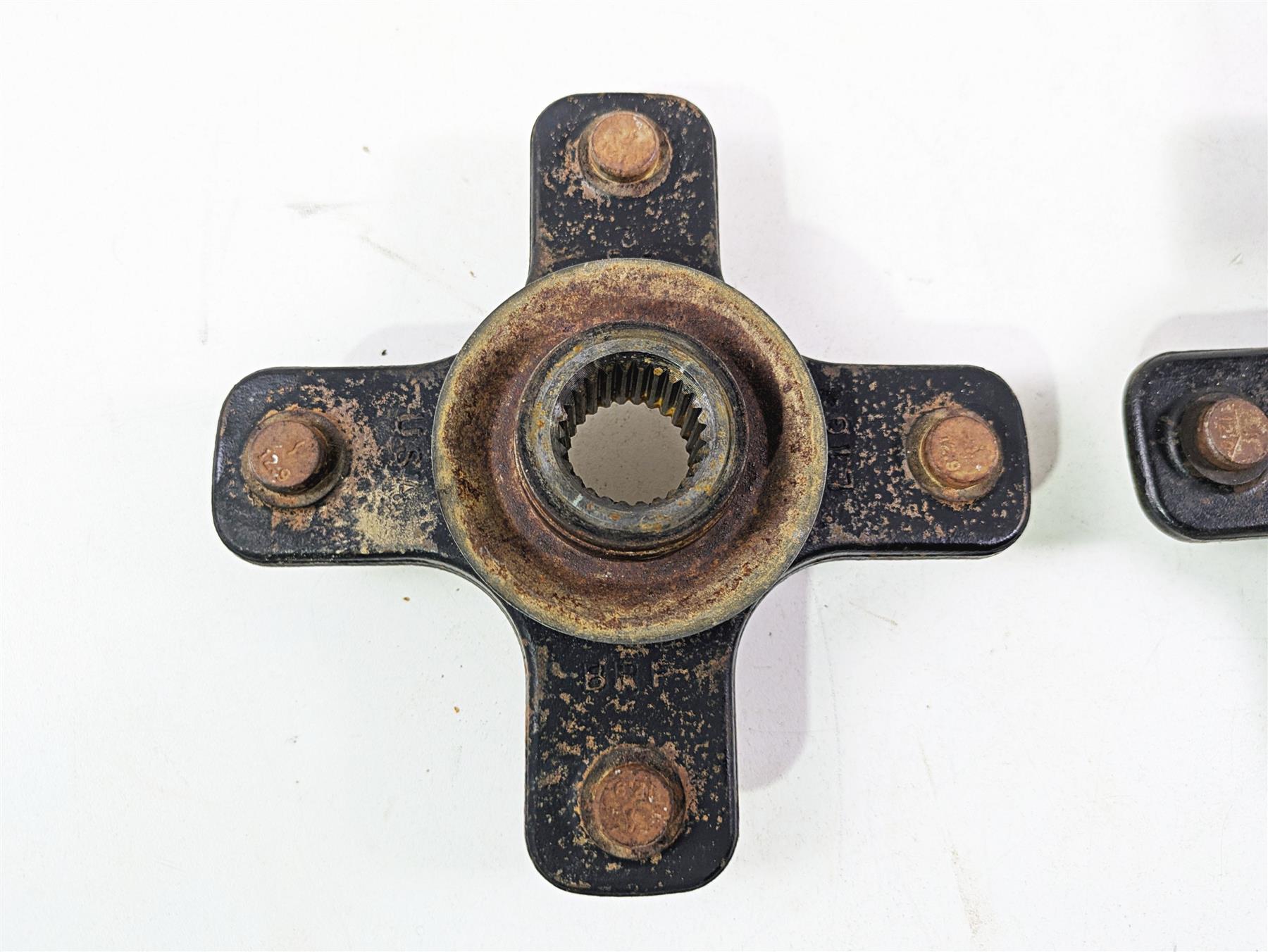 2011 Can-Am Outlander 650 4X4 XT Rear Wheel Rim Hub Set 705501713 {{ shop.shopifyCountryName }} - Mototech271