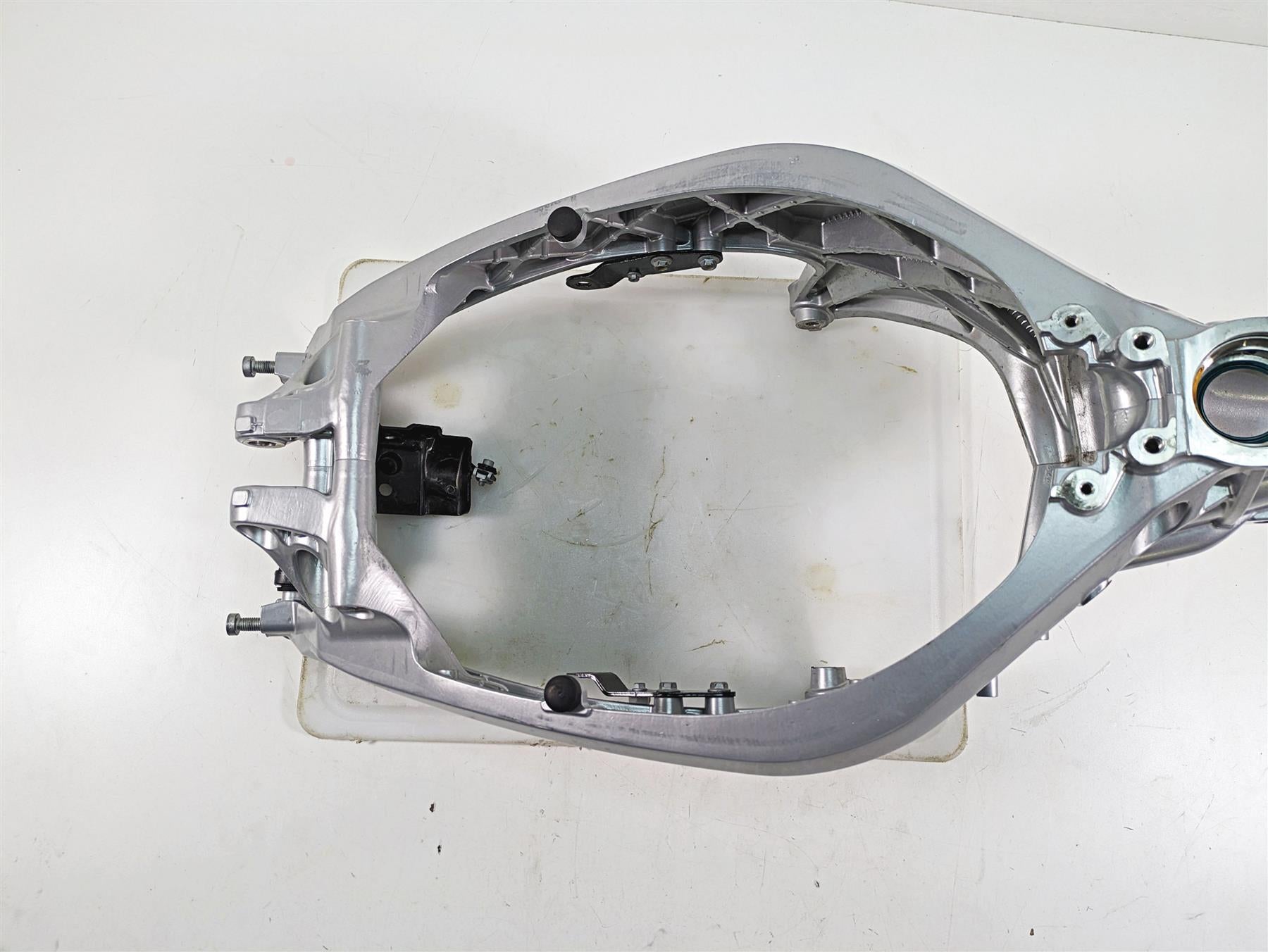 2021 Aprilia RS660 Straight Main Frame Chassis With Texas Salvage Title -Read 2B006475 {{ shop.shopifyCountryName }} - Mototech271