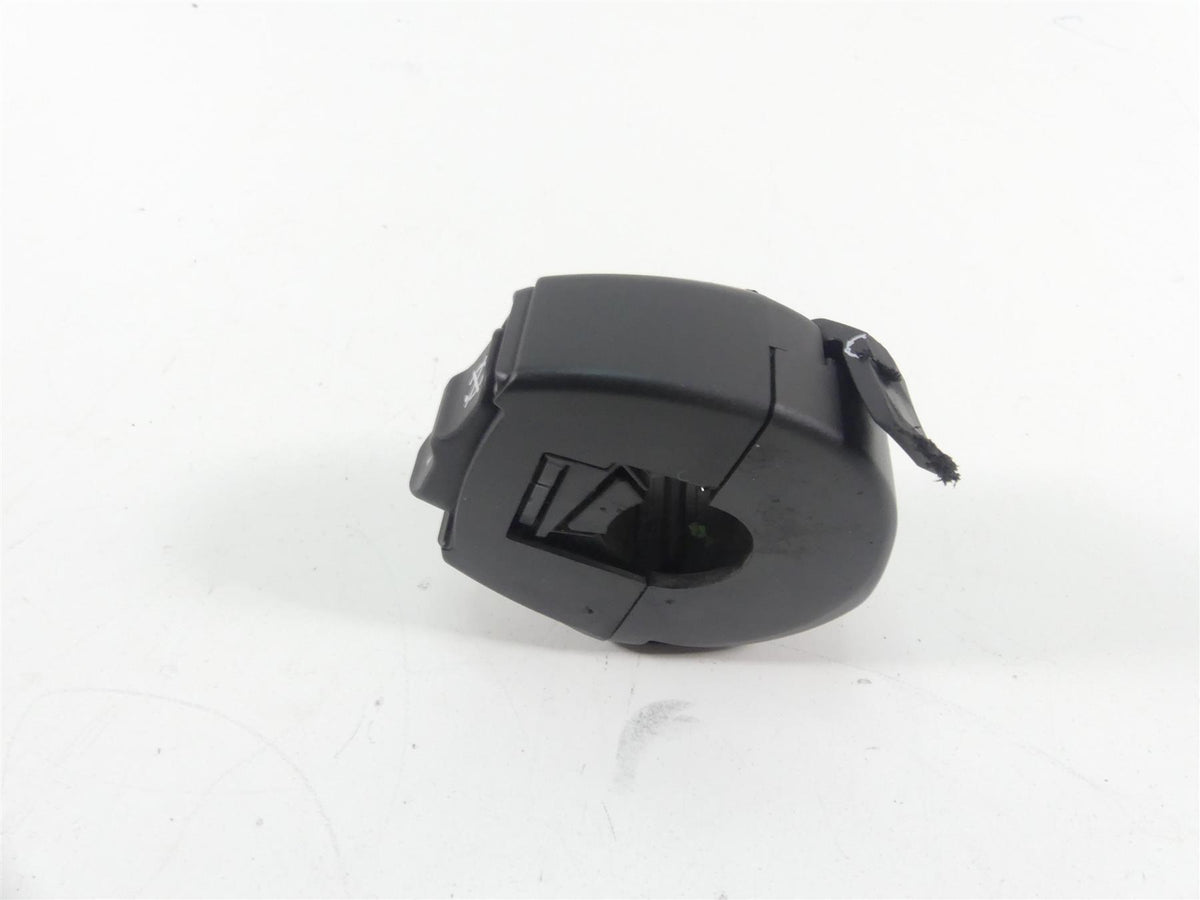 2022 Indian FTR1200 S Right Hand Start Stop Control Switch - Read 2414355 {{ shop.shopifyCountryName }} - Mototech271