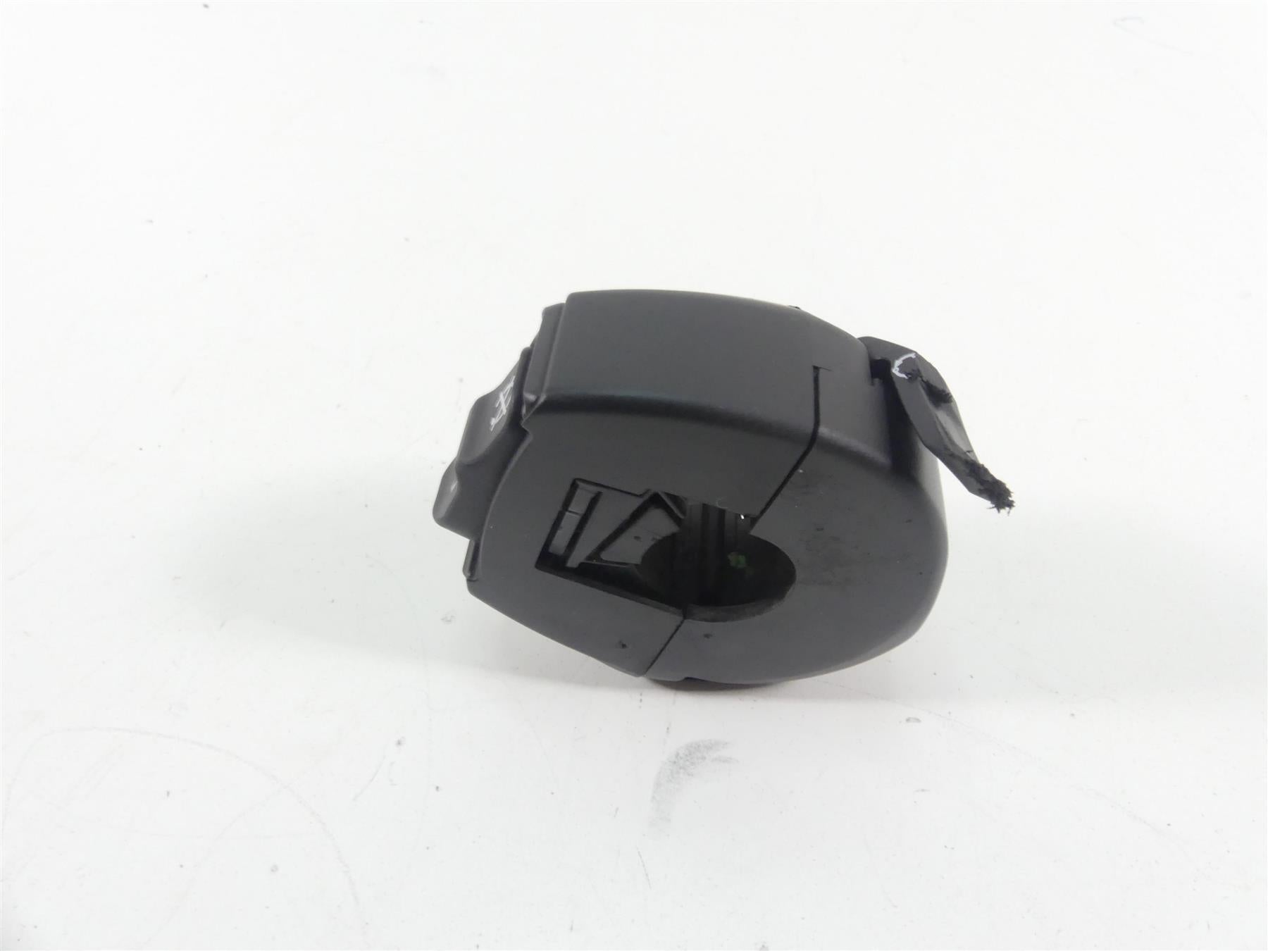 2022 Indian FTR1200 S Right Hand Start Stop Control Switch - Read 2414355 {{ shop.shopifyCountryName }} - Mototech271