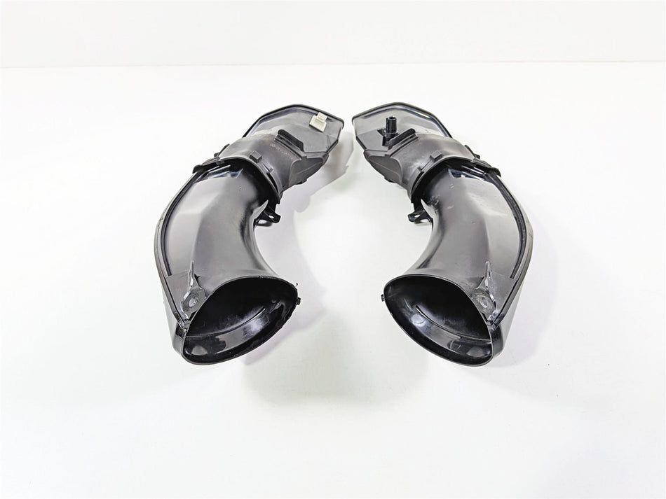 2008 Yamaha YZF R1 RN19 Air Intake Inlet Duct Scoop Ram Set 4C8-2838R-00 {{ shop.shopifyCountryName }} - Mototech271