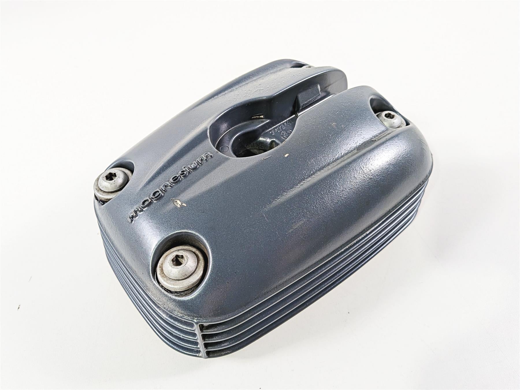 2004 BMW R1150GS R21 Left Cylinder Head Valve Cover 11127672585 {{ shop.shopifyCountryName }} - Mototech271