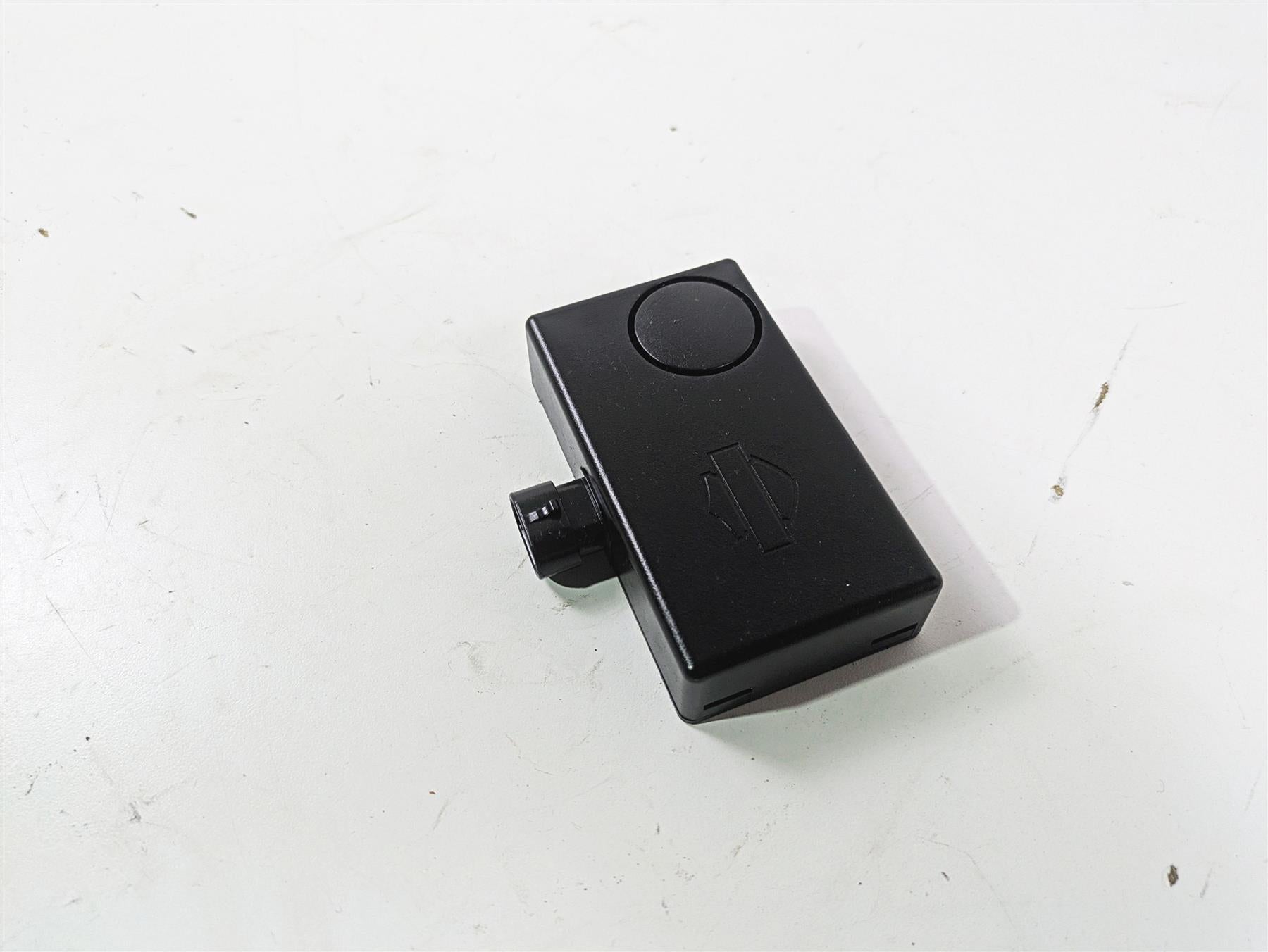 2010 Harley Touring FLHXSE CVO Street Glide Alarm Siren Security Module 68958-07 {{ shop.shopifyCountryName }} - Mototech271