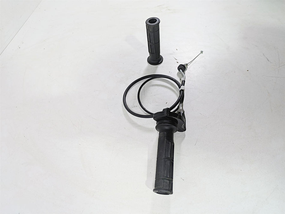 2022 Ducati Scrambler Desert Sled Throttle Control + Grip & Cable Set 65420521A {{ shop.shopifyCountryName }} - Mototech271