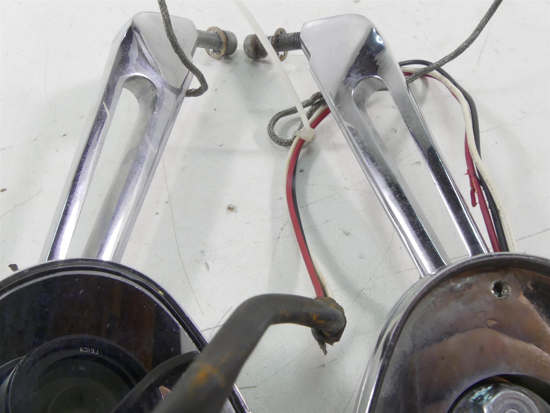 2005 Harley FXDWGI Dyna Wide Glide Kuryakyn Mirror Blinker Set - Read 77-1431 {{ shop.shopifyCountryName }} - Mototech271