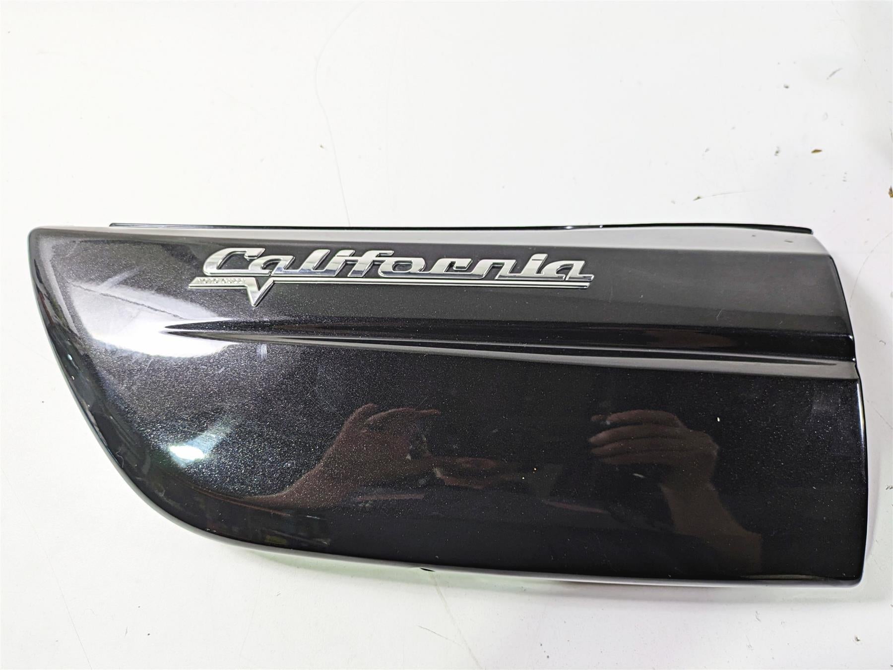 2014 Moto Guzzi California 1400 Touring Side Cover Fairing Set - Read B064019 {{ shop.shopifyCountryName }} - Mototech271