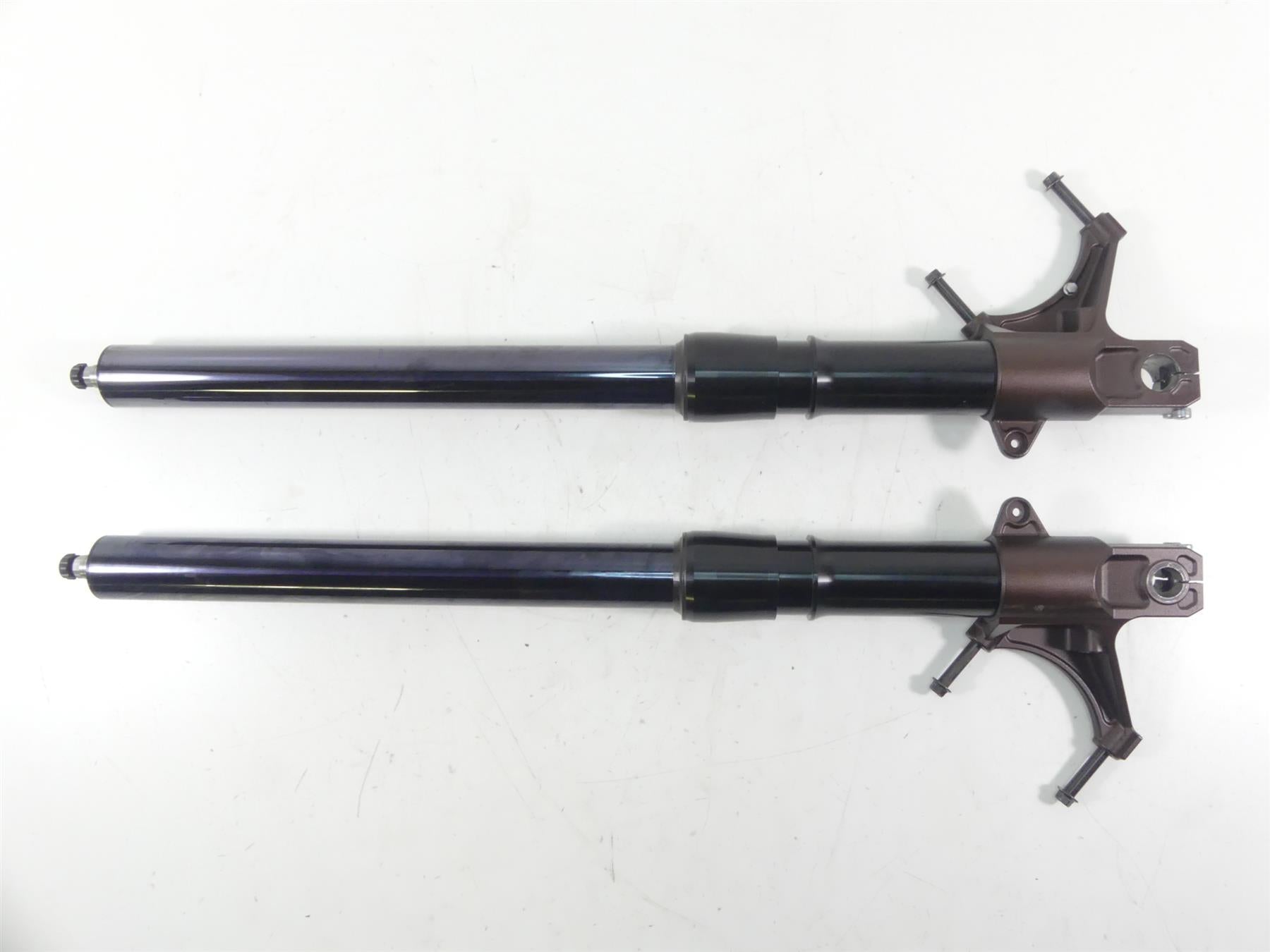 2013 Yamaha VMX17 V-Max 1700 Straight Front Fork Set 52mm - Read 2S3-23102-00-00