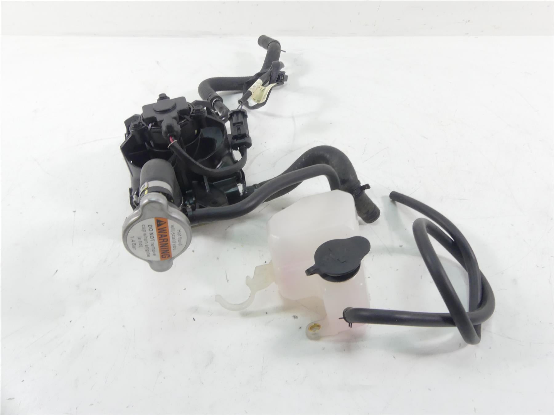 2014 Harley Touring FLHTK Electra Glide Right Radiator Fan Set 26800005 {{ shop.shopifyCountryName }} - Mototech271