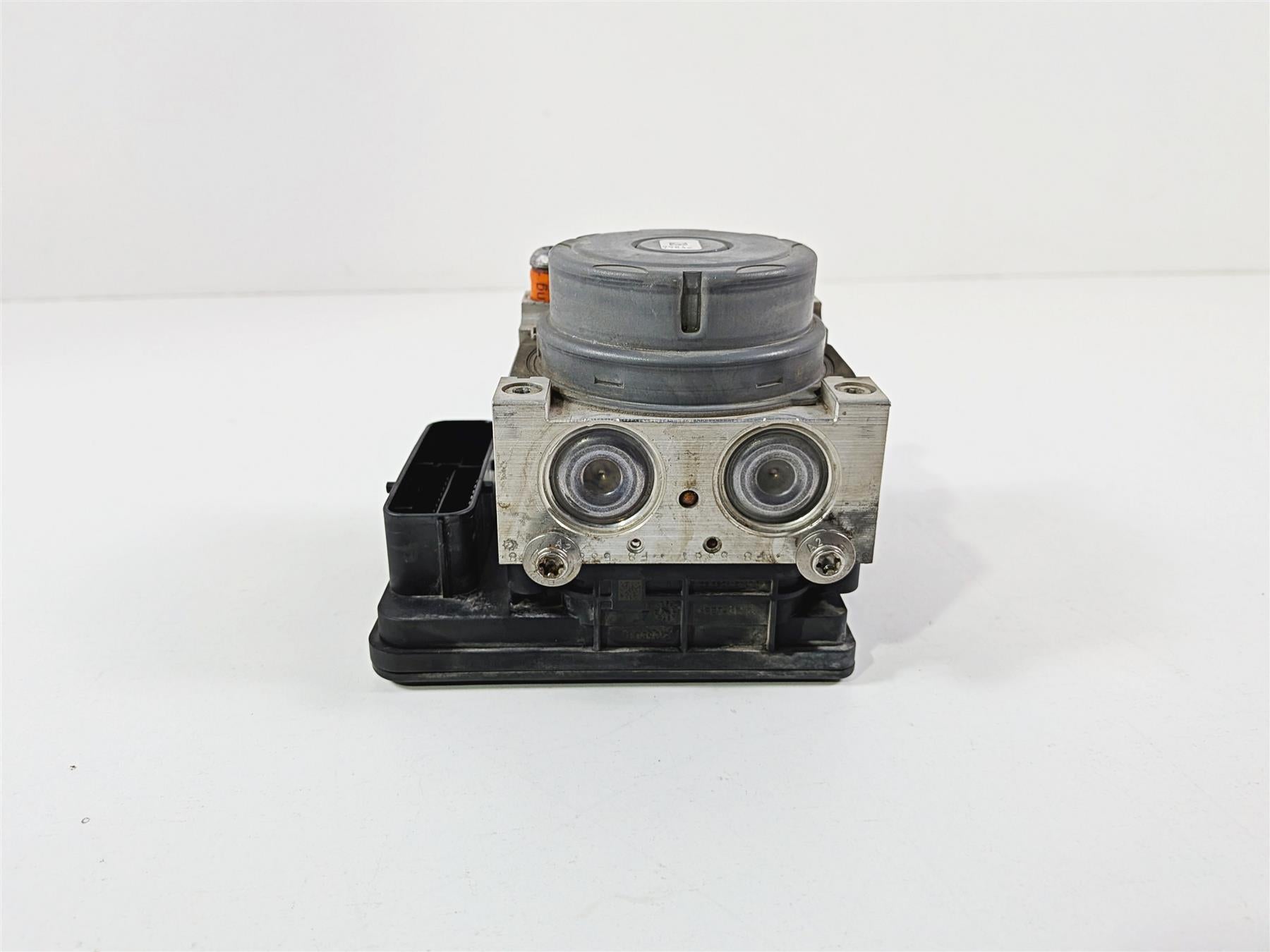 2015 BMW R1200GS K50 Abs Brake Pump Module 34518554180 34518566956 {{ shop.shopifyCountryName }} - Mototech271