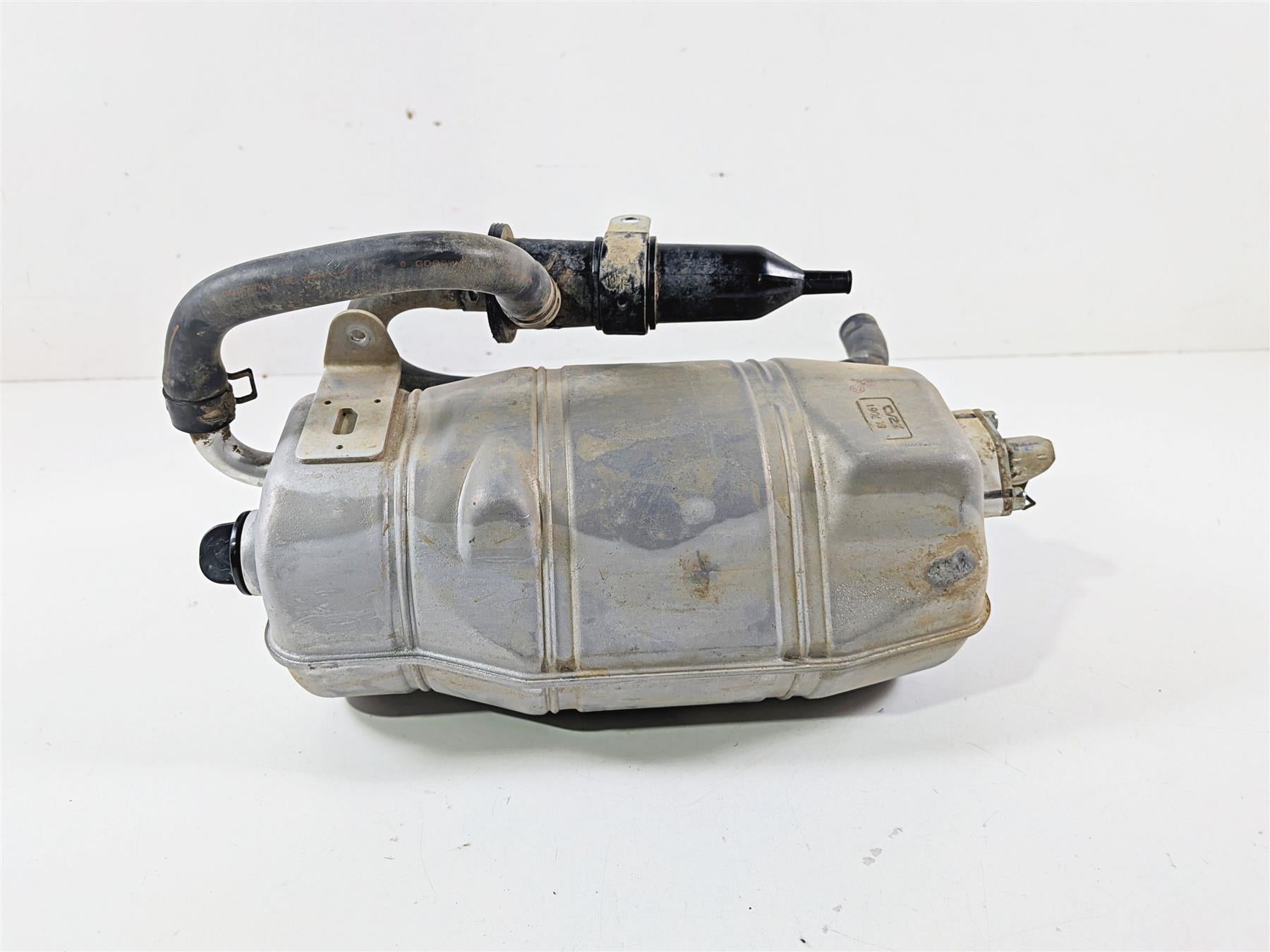 2017 Yamaha YXZ1000R EPS SS Oil Tank Reservoir 2HC-21751-00-00 {{ shop.shopifyCountryName }} - Mototech271