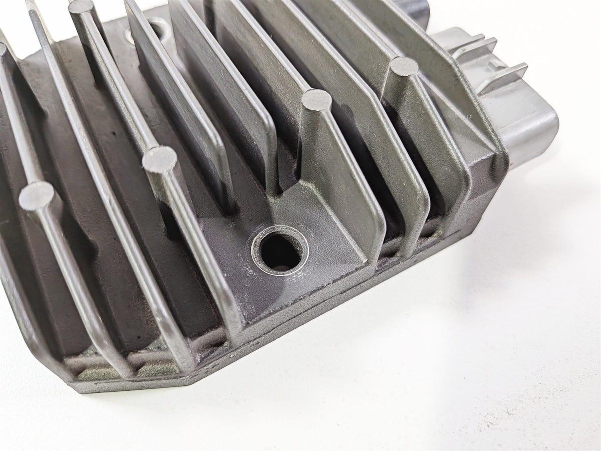 2008 Yamaha YZF R1 RN19 Oem Rectifier Voltage Regulator 1D7-81960-00-00 FH012AA {{ shop.shopifyCountryName }} - Mototech271