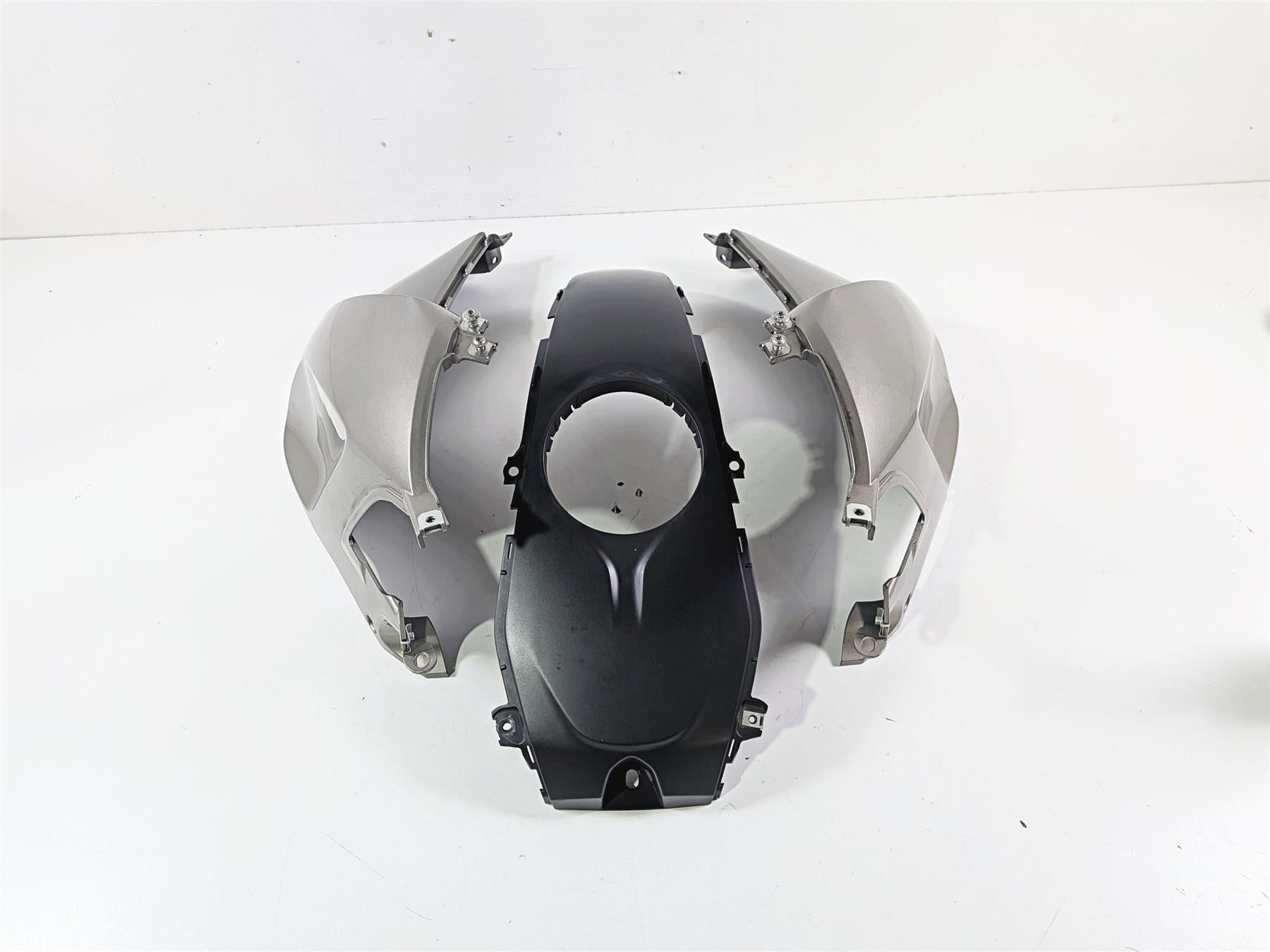 2016 BMW R1200RT RT RTW K52 Tank Cover Fairing Set Platinbronze 46638533557 {{ shop.shopifyCountryName }} - Mototech271