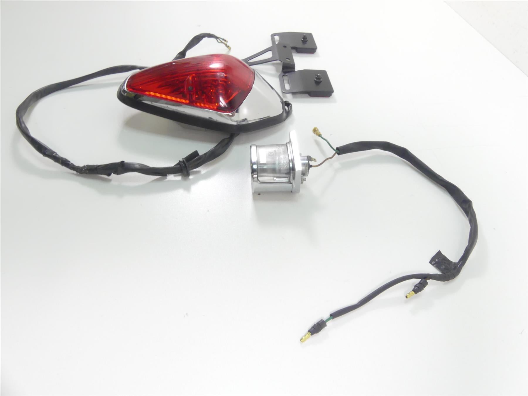2006 Honda VTX1800 C2 Taillight Tail Light + License Plate Holder 33701-MCH-673 {{ shop.shopifyCountryName }} - Mototech271