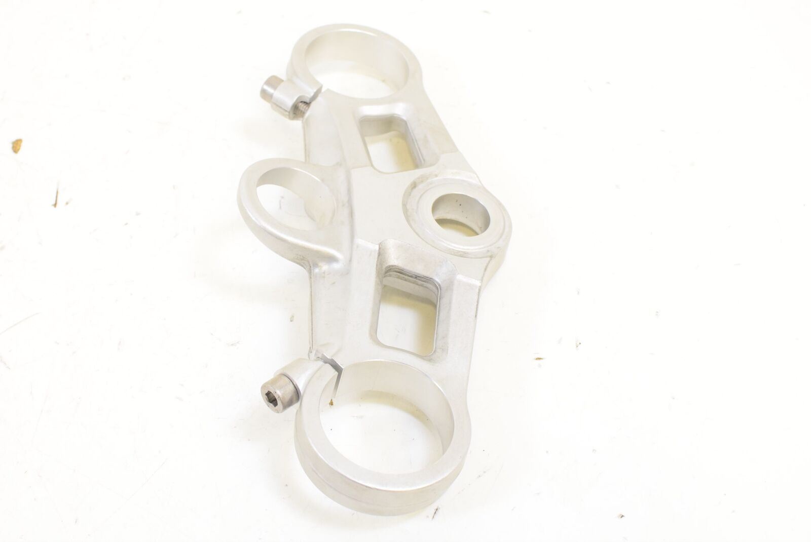 2012 Triumph Daytona 675 Upper Triple Tree Steering Stem T2049170 {{ shop.shopifyCountryName }} - Mototech271