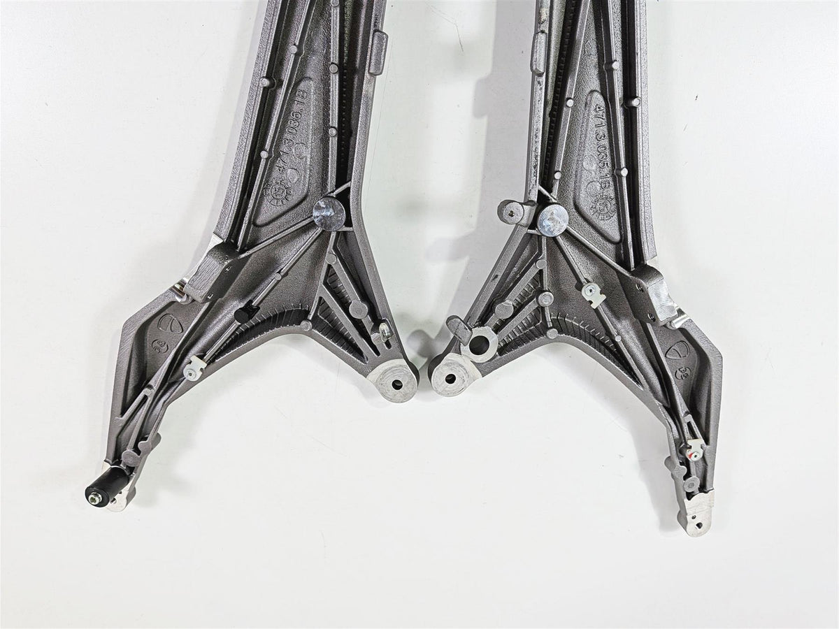 2016 Ducati Hypermotard 939 SP Subframe Sub Frame Set 47110351BA 47110361BA-Mototech271