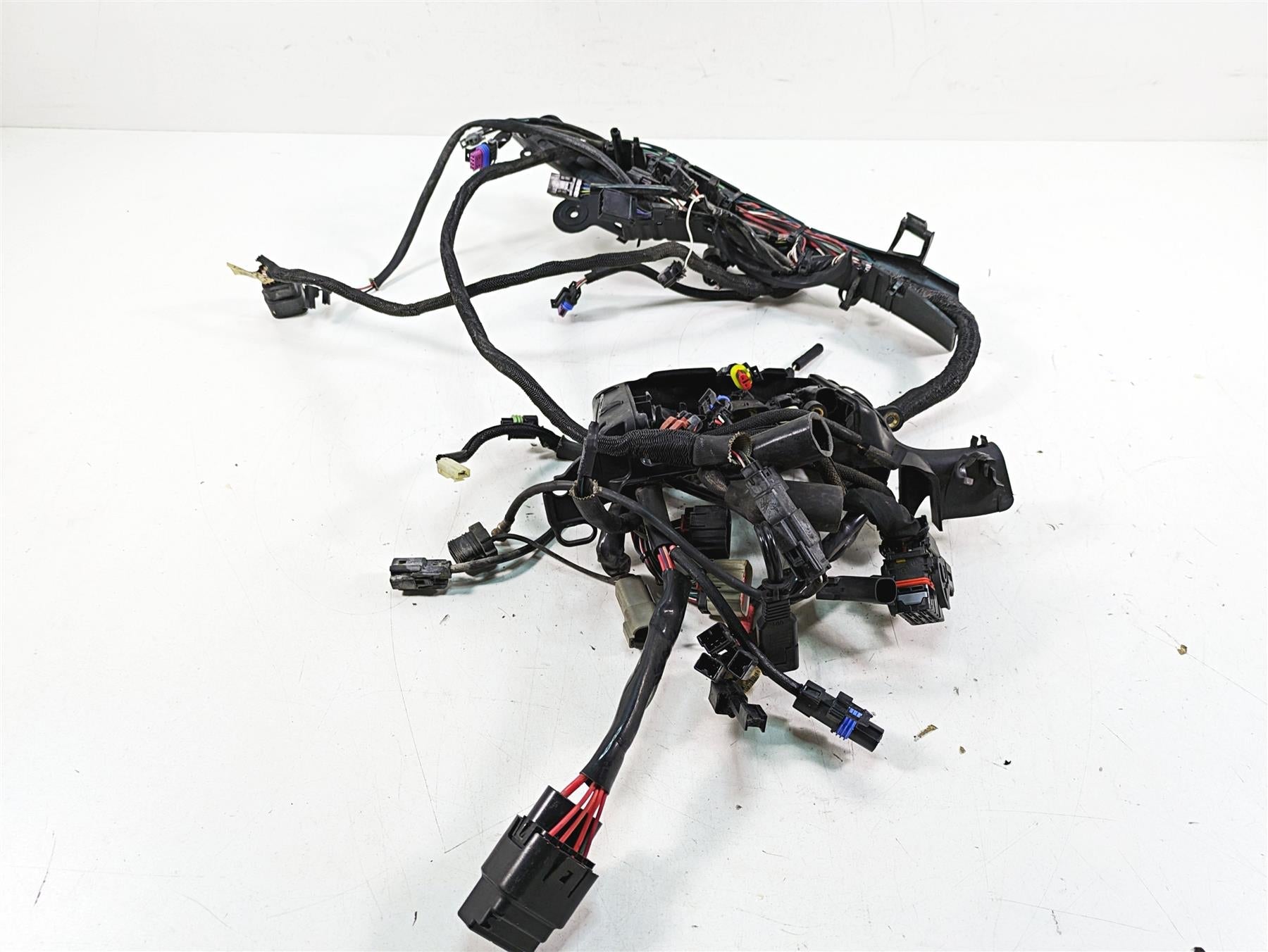 2019 Harley XL883N Sportster Iron Wiring Harness Loom Non ABS & Key 69200072B {{ shop.shopifyCountryName }} - Mototech271