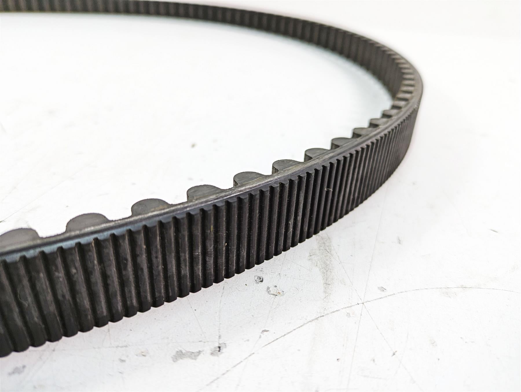 2009 Harley FXCWC Softail Rocker C Main Drive Belt 133T 1" 40058-07 {{ shop.shopifyCountryName }} - Mototech271