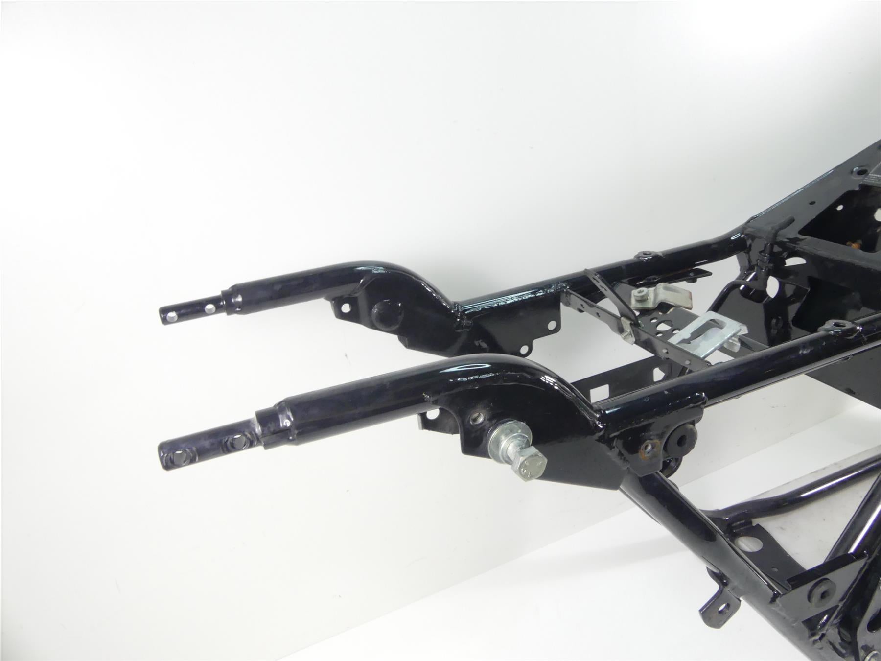 2004 Harley FLHTC SE CVO Electra Glide Straight Main Frame Chassis + Mississippi Junk Title - 47900-02A {{ shop.shopifyCountryName }} - Mototech271