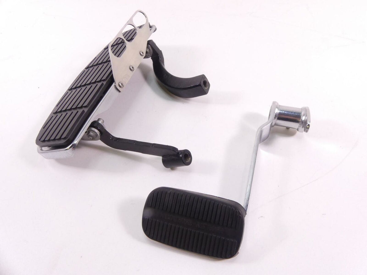 2001 Harley Touring FLHTCUI Electra Glide Right Floor Board Brake Pedal 50621-79 {{ shop.shopifyCountryName }} - Mototech271