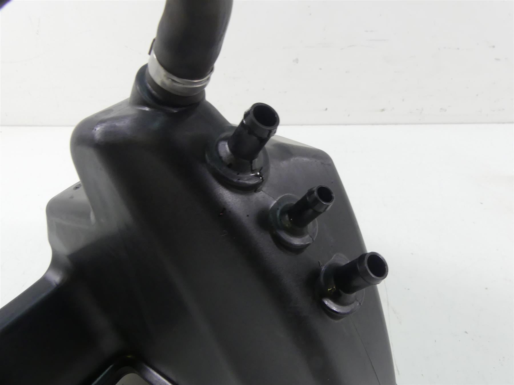 2019 Harley XL883 N Sportster Iron Oil Tank Reservoir & Dip Stick 62500017 {{ shop.shopifyCountryName }} - Mototech271
