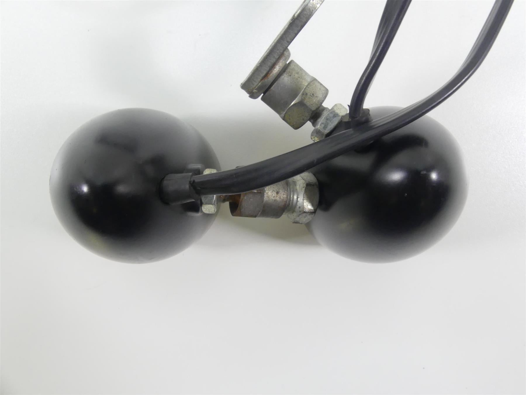2008 Harley Softail FLSTSB Cross Bones Front Turn Signal Set -Read 68804-06 {{ shop.shopifyCountryName }} - Mototech271